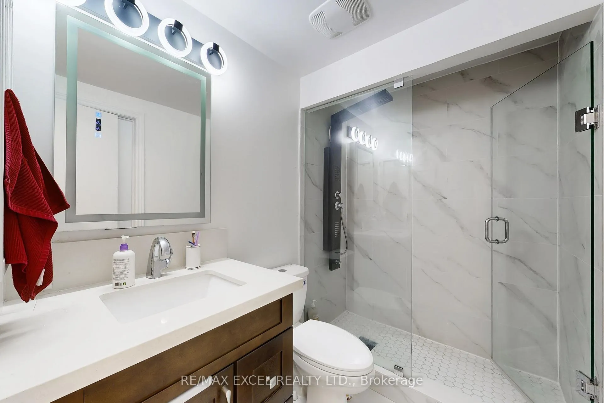 Photo 33 of 10 Crockamhill Drive, Scarborough, Agincourt North — HOMEH