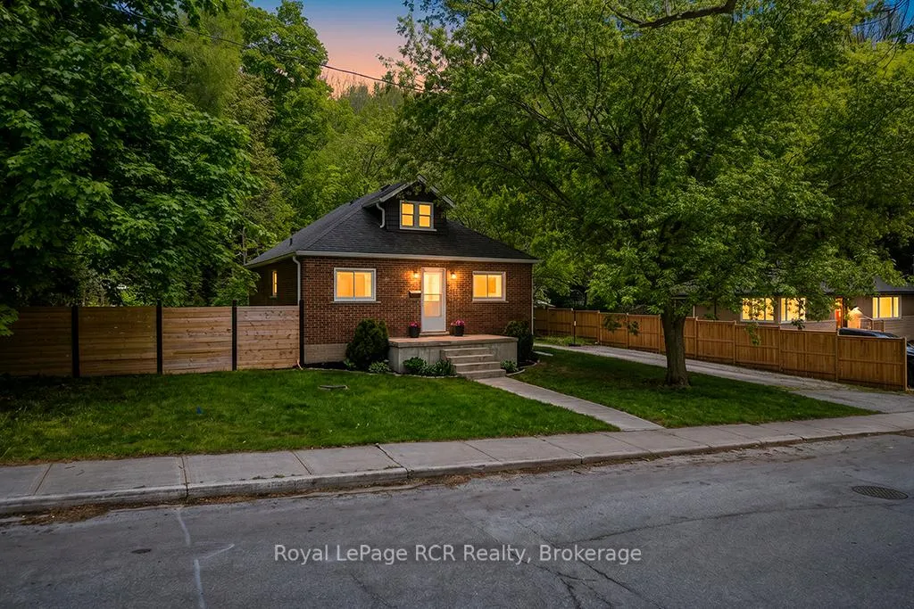 Photo 1 of 589 5th Avenue E, Owen Sound — HOMEH