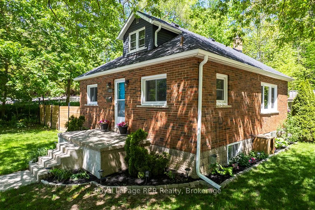 Photo 4 of 589 5th Avenue E, Owen Sound — HOMEH