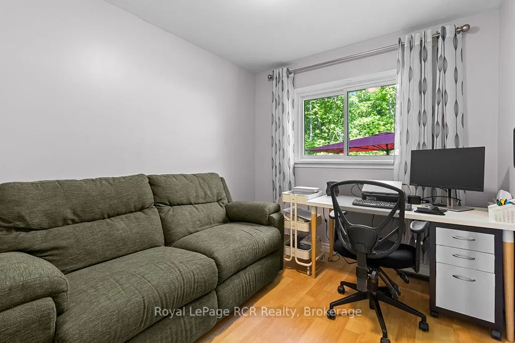 Photo 14 of 589 5th Avenue E, Owen Sound — HOMEH