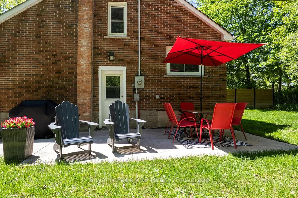 Photo 29 of 589 5th Avenue E, Owen Sound — HOMEH