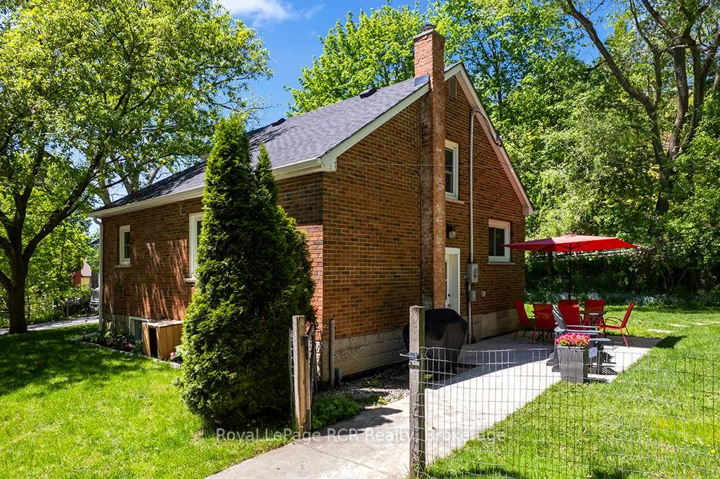 Photo 31 of 589 5th Avenue E, Owen Sound — HOMEH