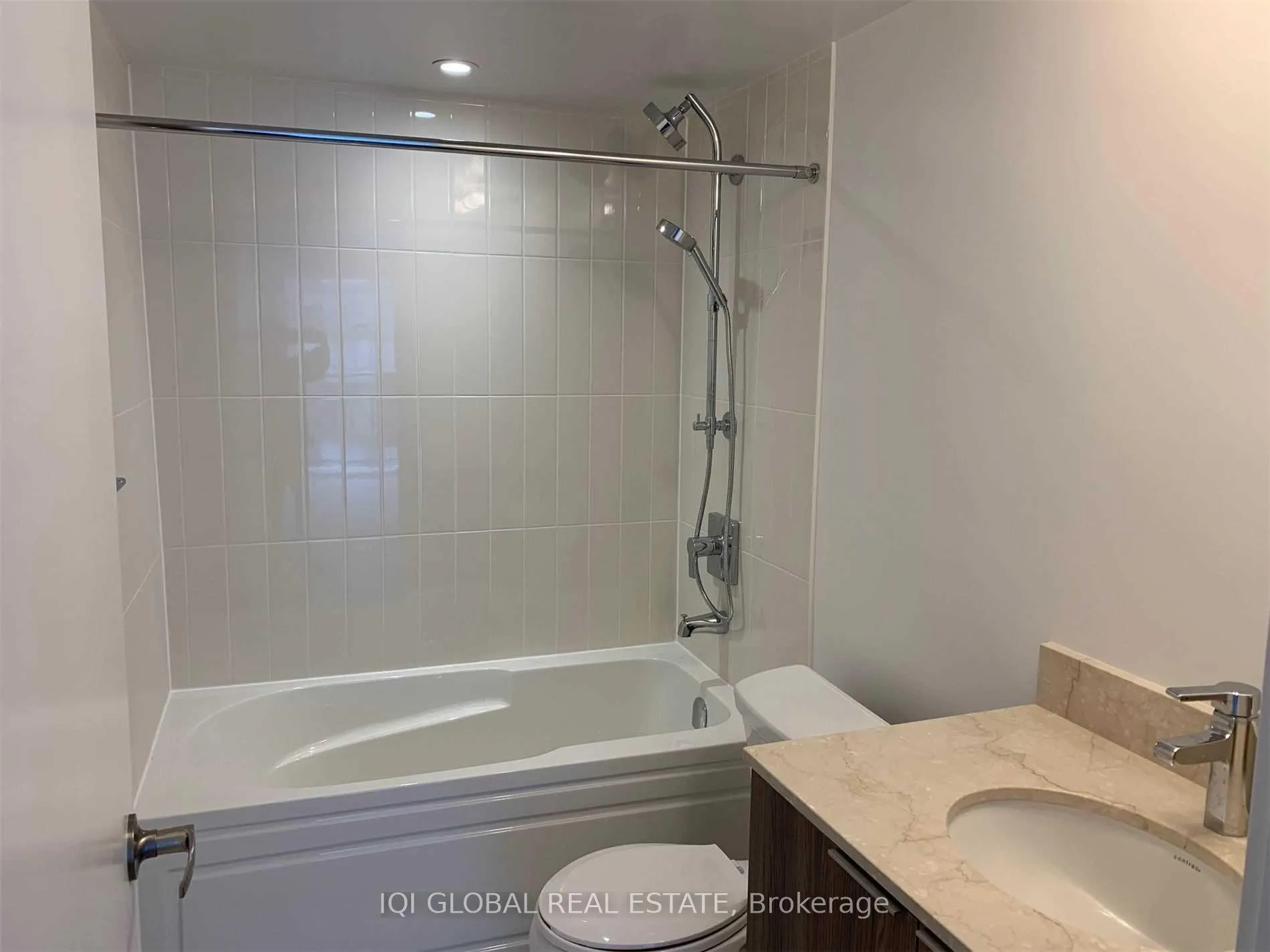 Photo 15 of Unit 1901, 955 Bay Street, Toronto, Bay Street Corridor — HOMEH