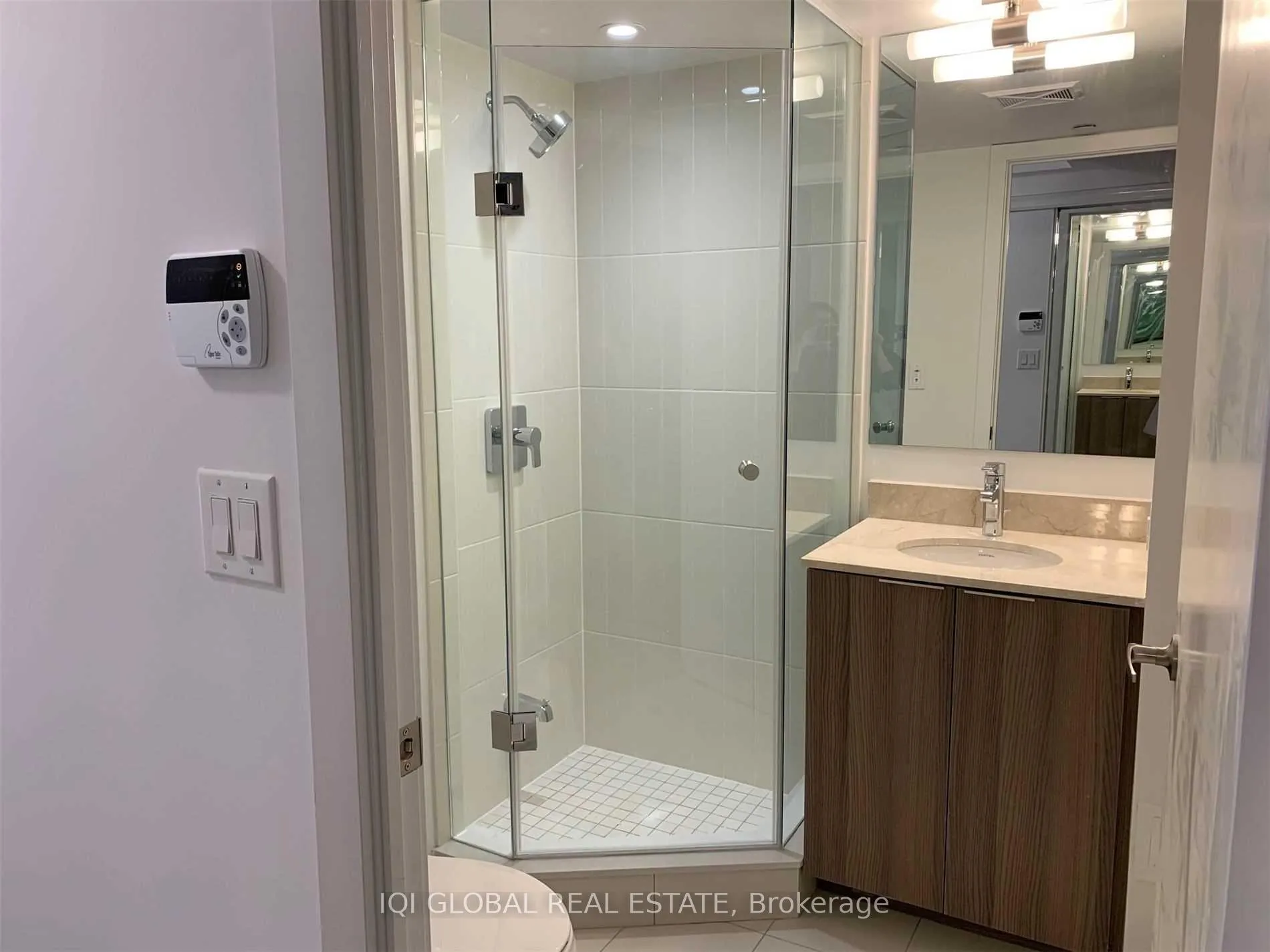 Photo 16 of Unit 1901, 955 Bay Street, Toronto, Bay Street Corridor — HOMEH
