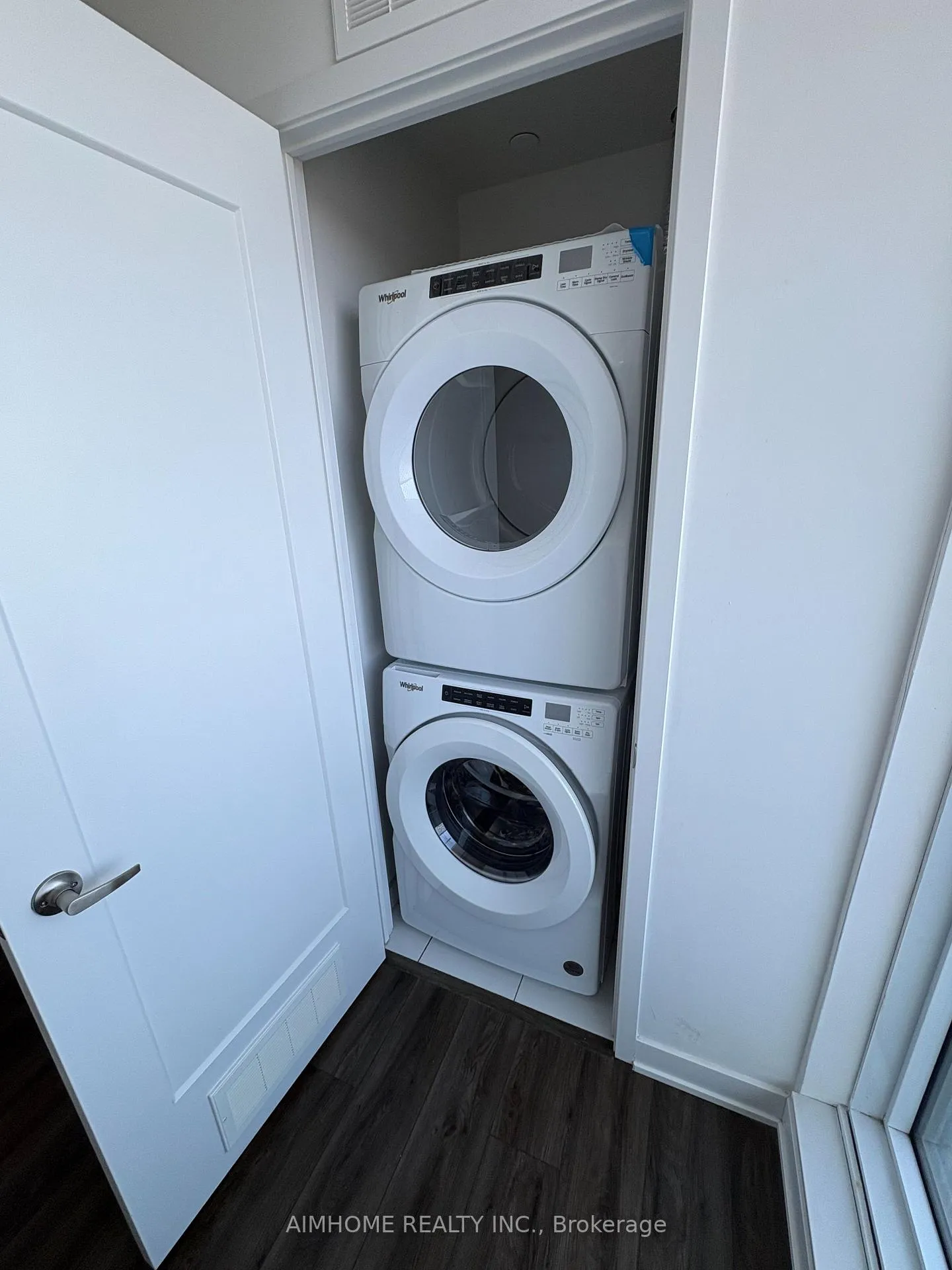 Photo 16 of Unit 1716, 60 princess Street, Toronto, Waterfront Communities — HOMEH