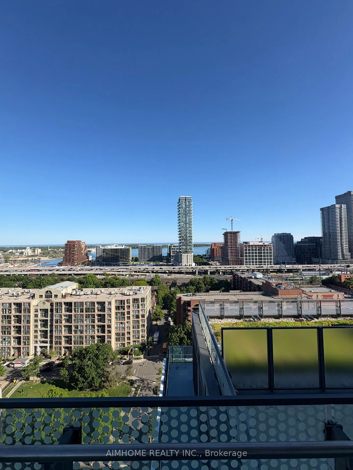 Photo 22 of Unit 1716, 60 princess Street, Toronto, Waterfront Communities — HOMEH