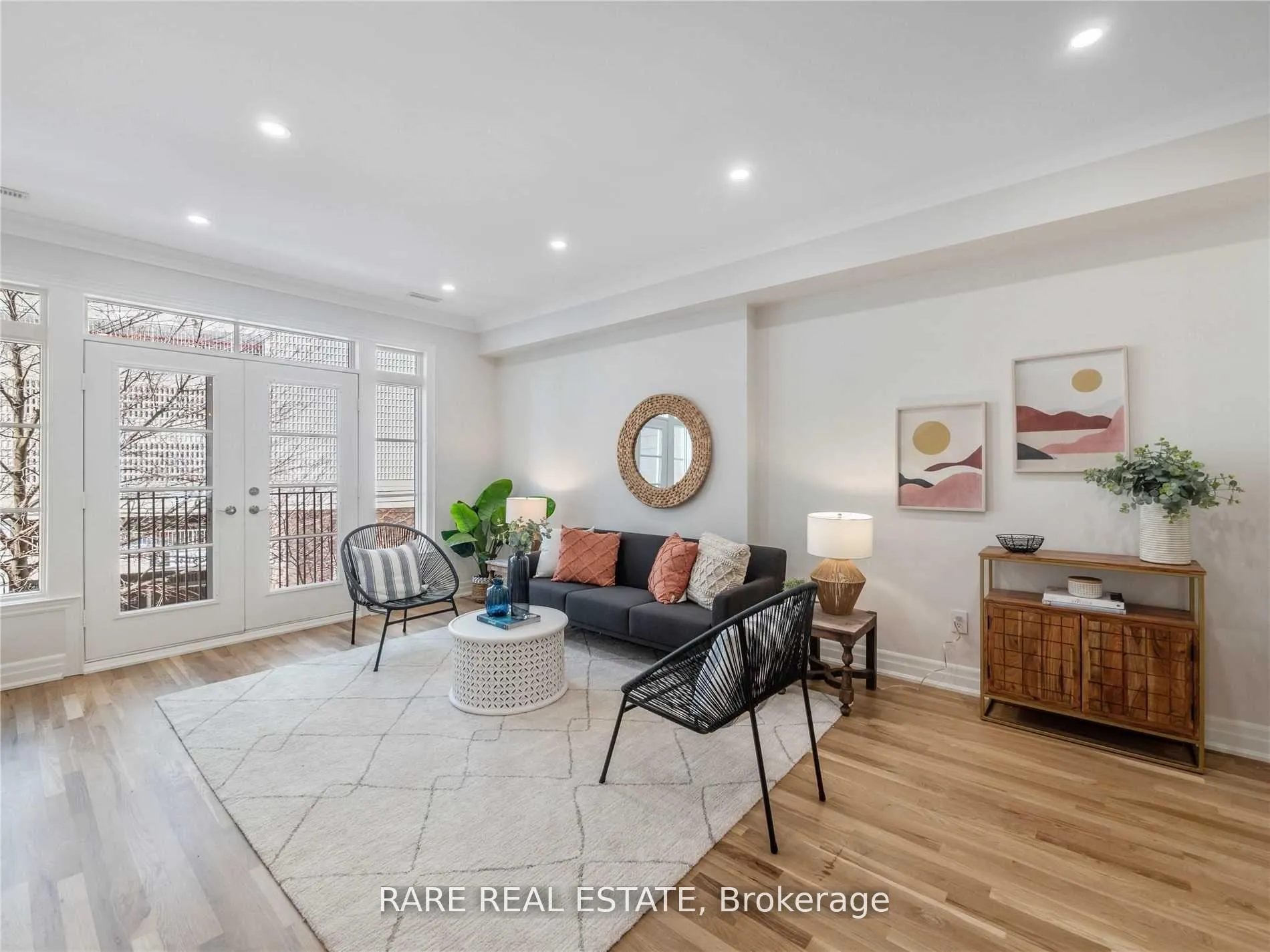 Photo 2 of 65 Pleasant Boulevard, Toronto, Rosedale-Moore Park — HOMEH