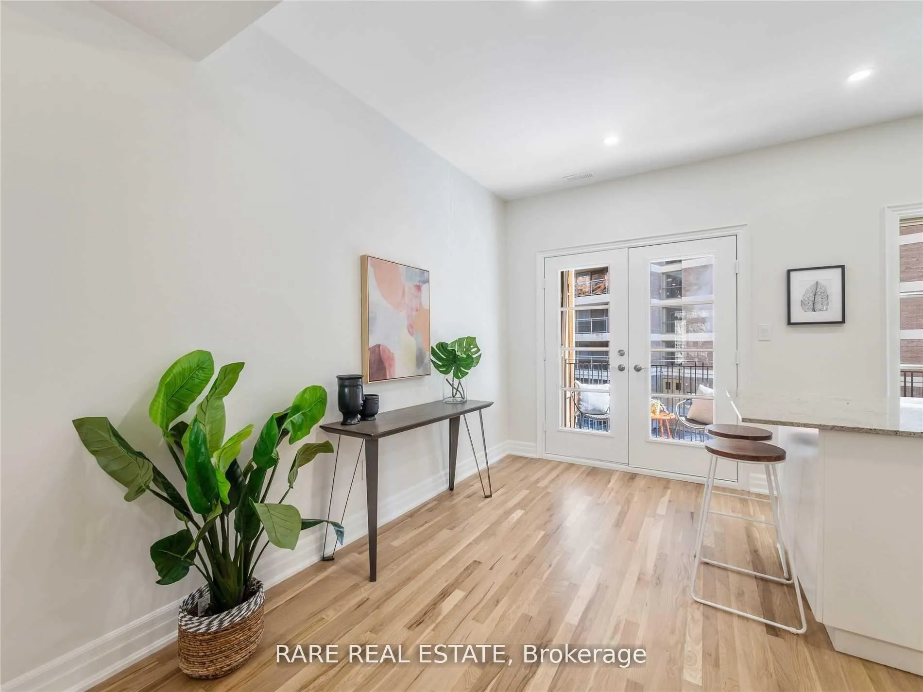 Photo 8 of 65 Pleasant Boulevard, Toronto, Rosedale-Moore Park — HOMEH