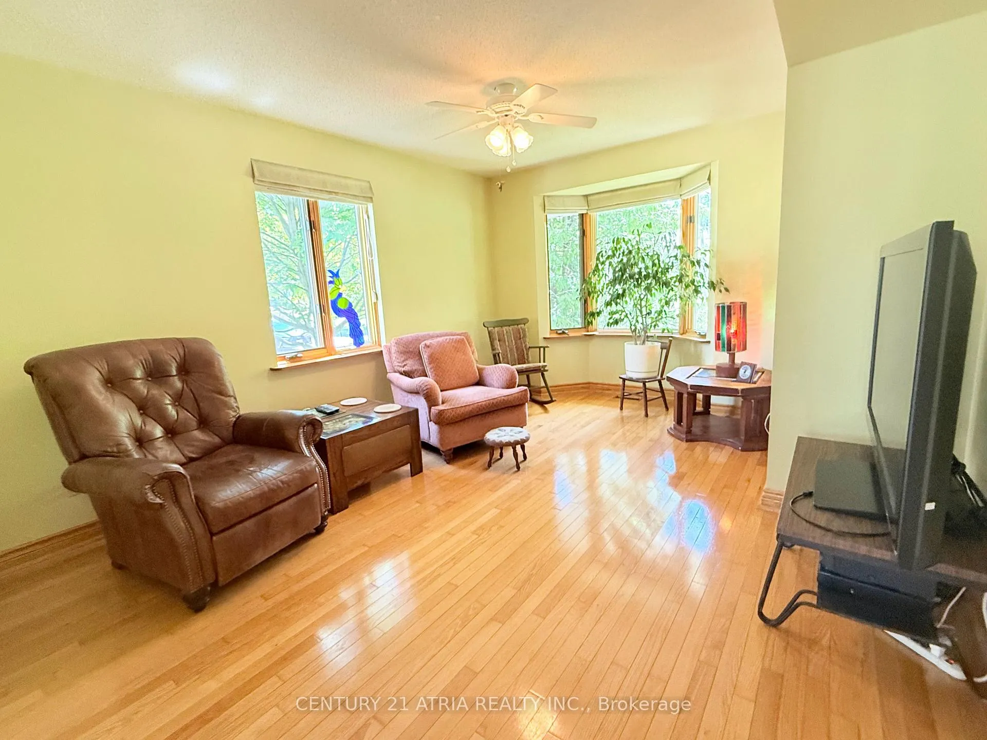 Photo 8 of 6 Penny Place, Richmond Hill, Oak Ridges — HOMEH