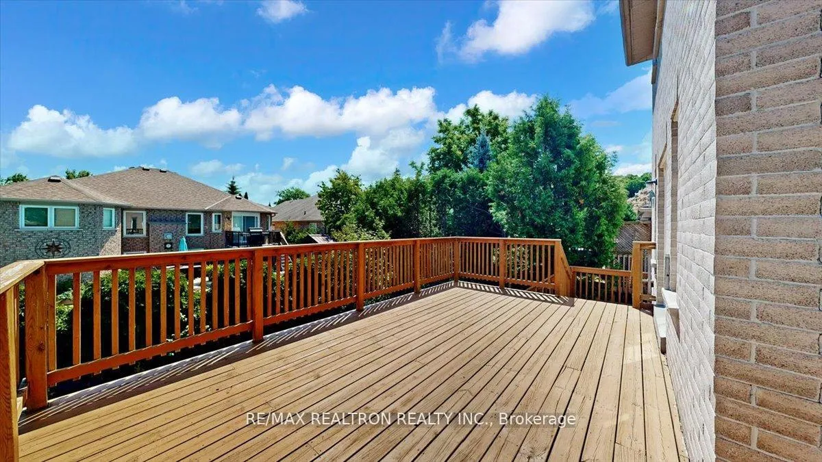 Photo 15 of 19 Tamarack Trail, Barrie, Bayshore — HOMEH