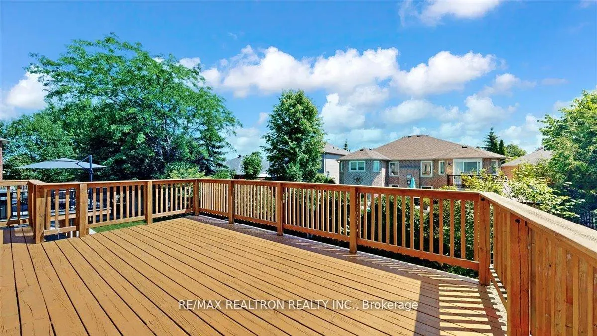 Photo 16 of 19 Tamarack Trail, Barrie, Bayshore — HOMEH