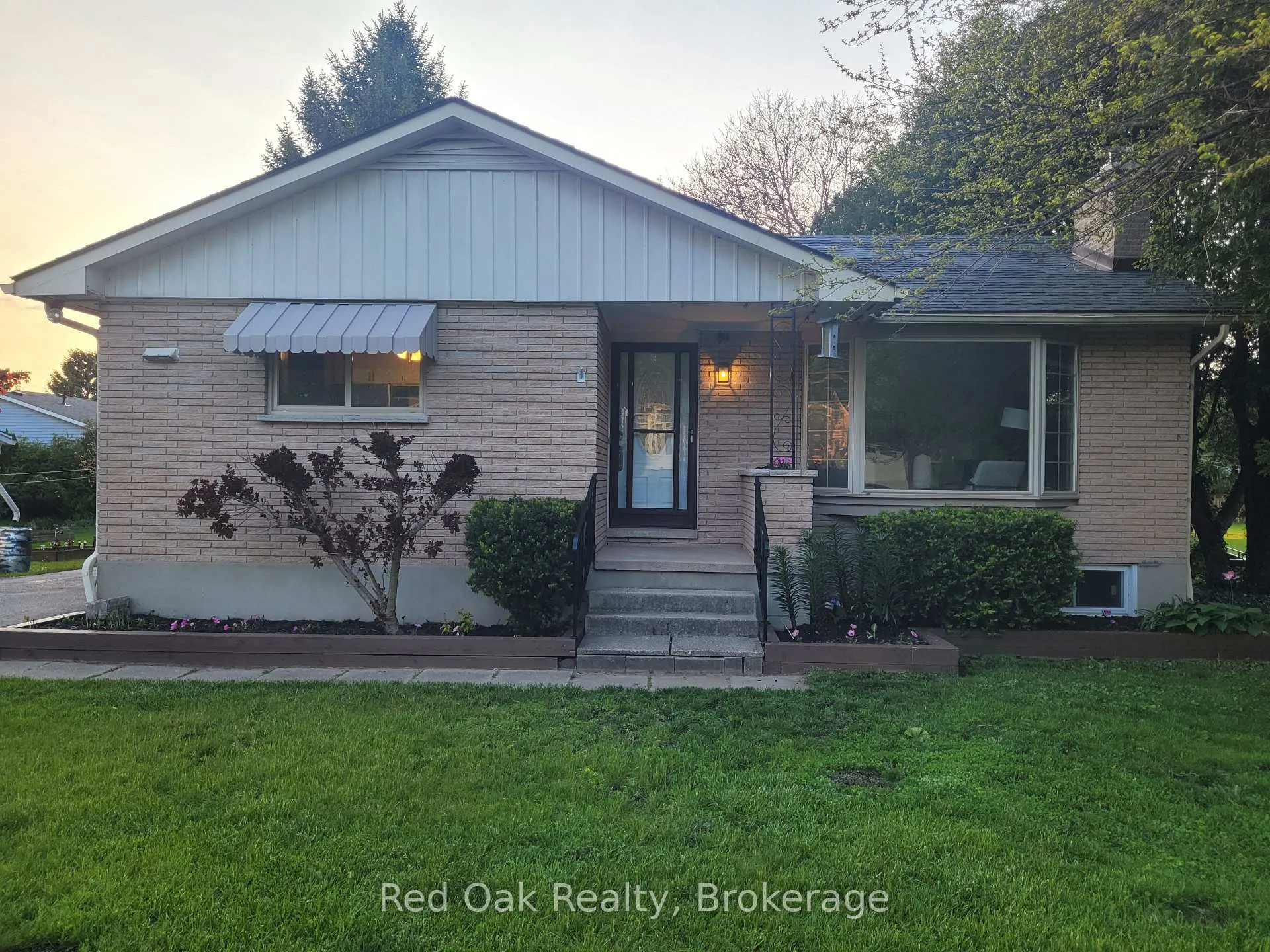 Photo 1 of 1040 Huron Terrace, Kincardine — HOMEH
