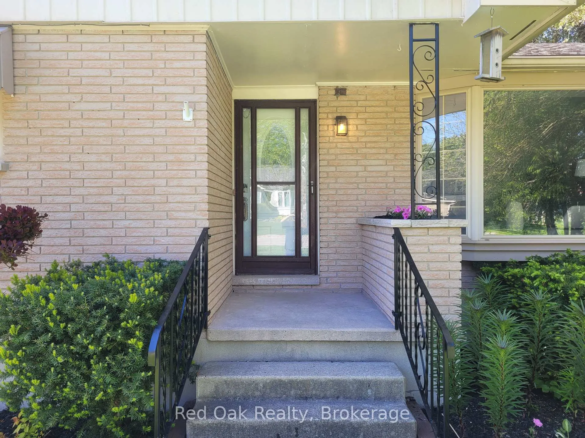 Photo 3 of 1040 Huron Terrace, Kincardine — HOMEH
