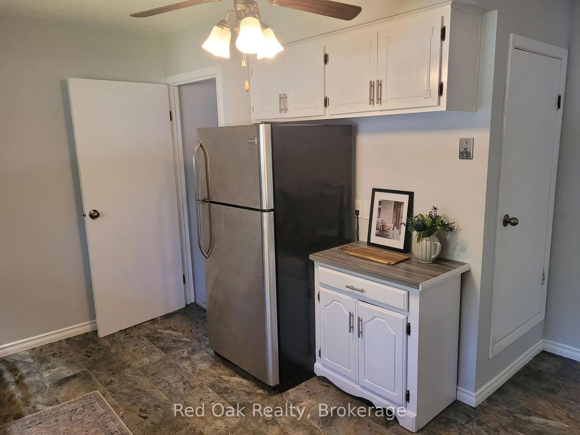 Photo 8 of 1040 Huron Terrace, Kincardine — HOMEH