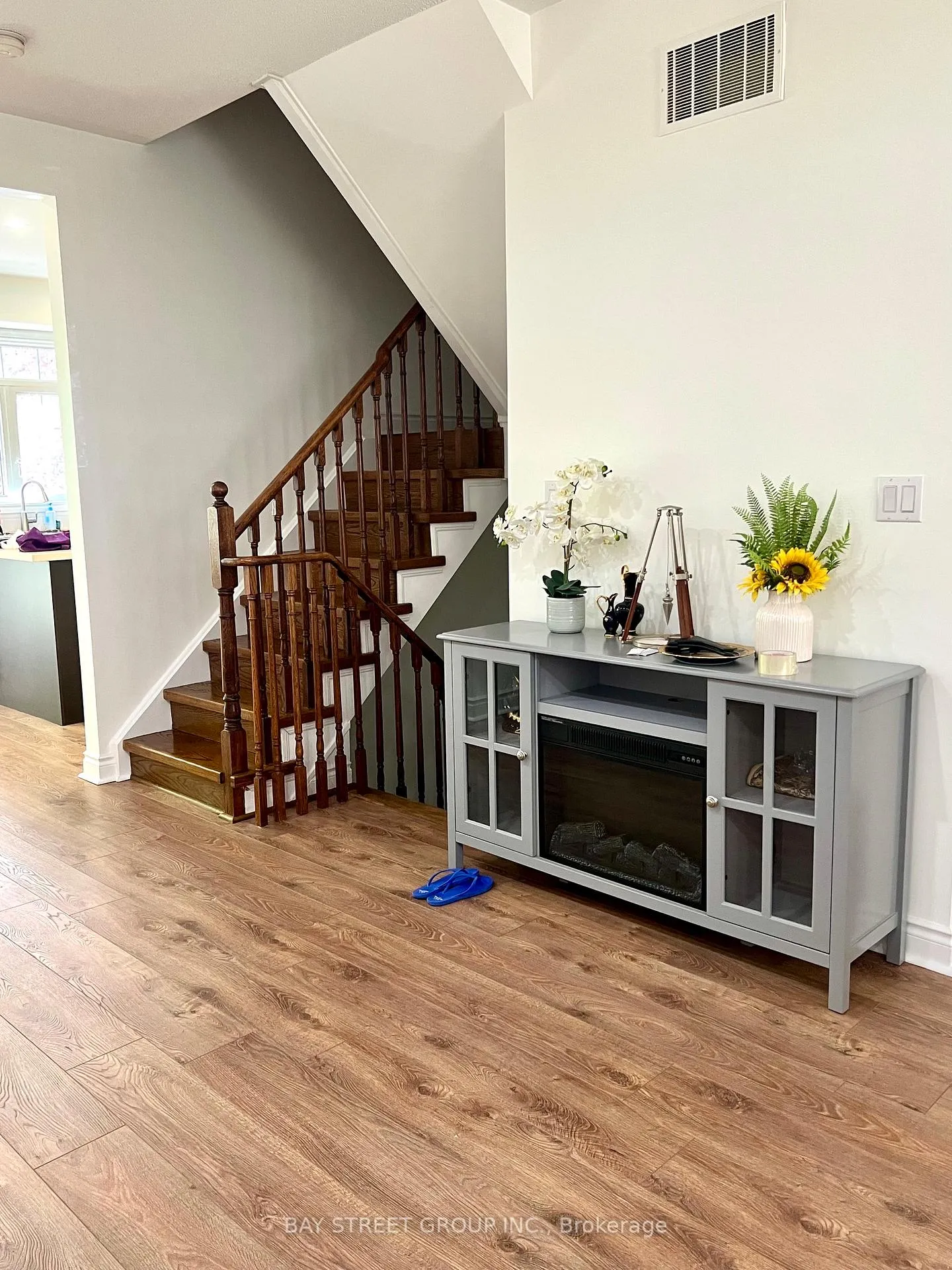 Photo 7 of Unit 56, 8 Brighton Place, Vaughan, Crestwood-Springfarm-Yorkhill — HOMEH