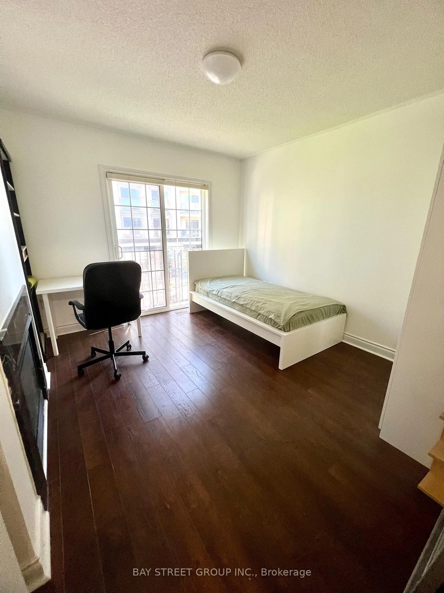 Photo 13 of Unit 56, 8 Brighton Place, Vaughan, Crestwood-Springfarm-Yorkhill — HOMEH