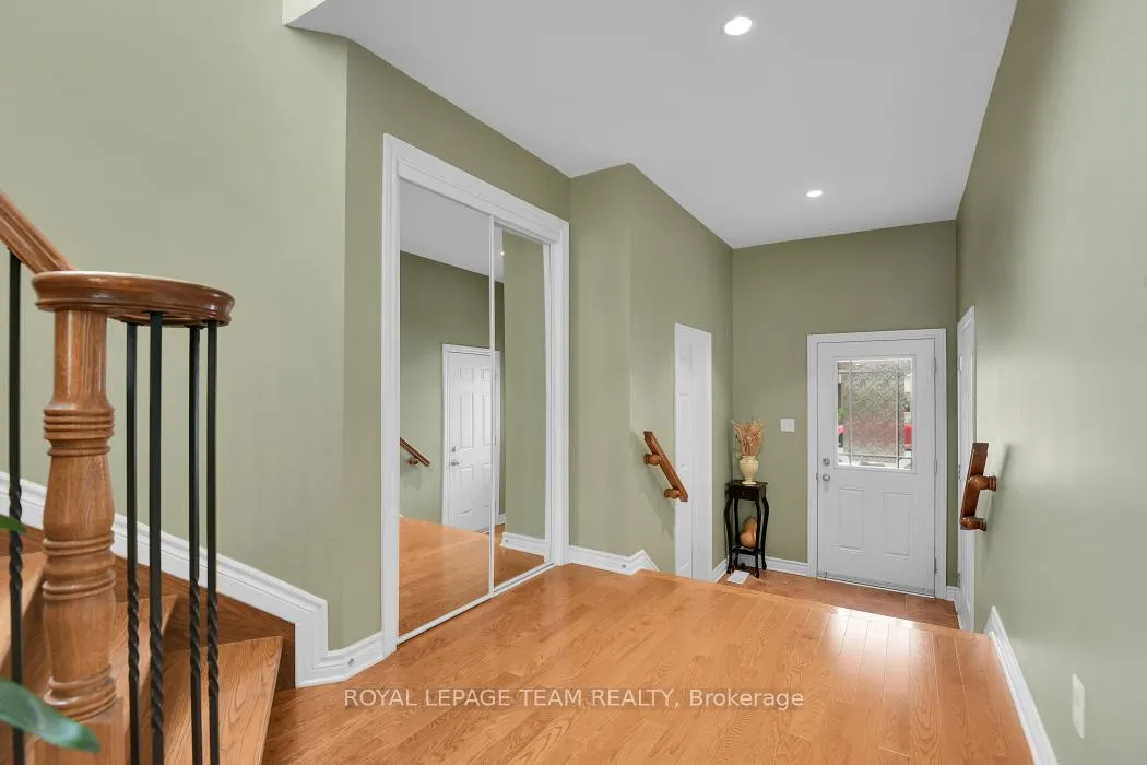 Photo 6 of 121 Sorento Street, Ottawa, Barrhaven - Strandherd — HOMEH
