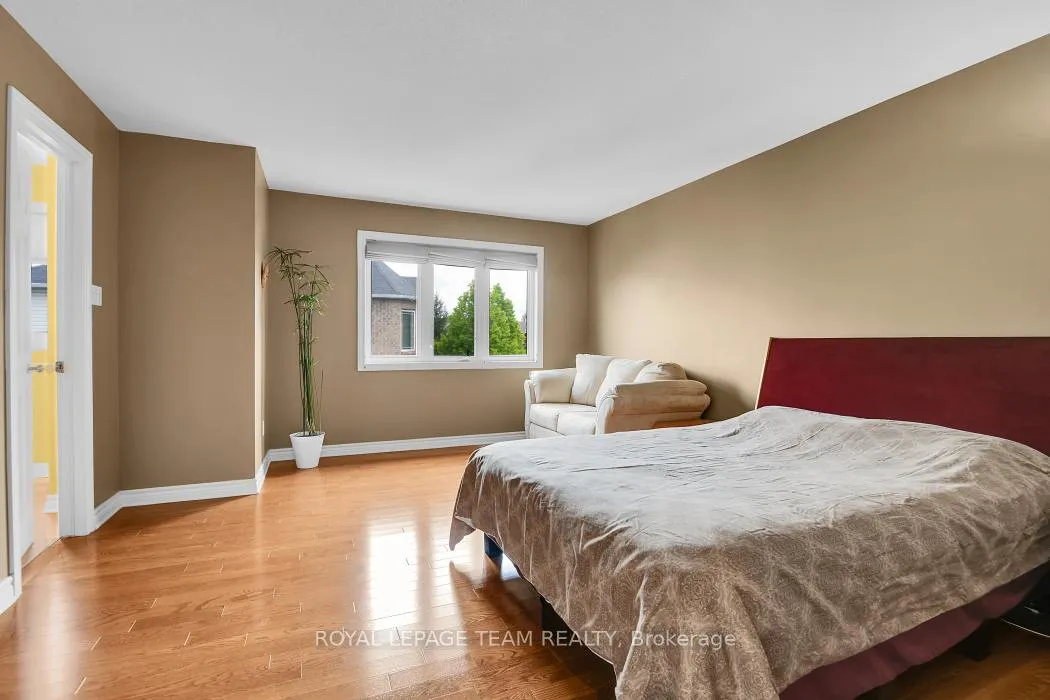 Photo 17 of 121 Sorento Street, Ottawa, Barrhaven - Strandherd — HOMEH