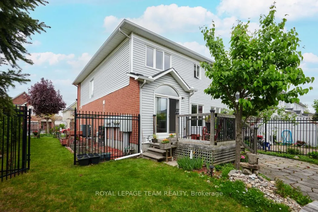 Photo 30 of 121 Sorento Street, Ottawa, Barrhaven - Strandherd — HOMEH