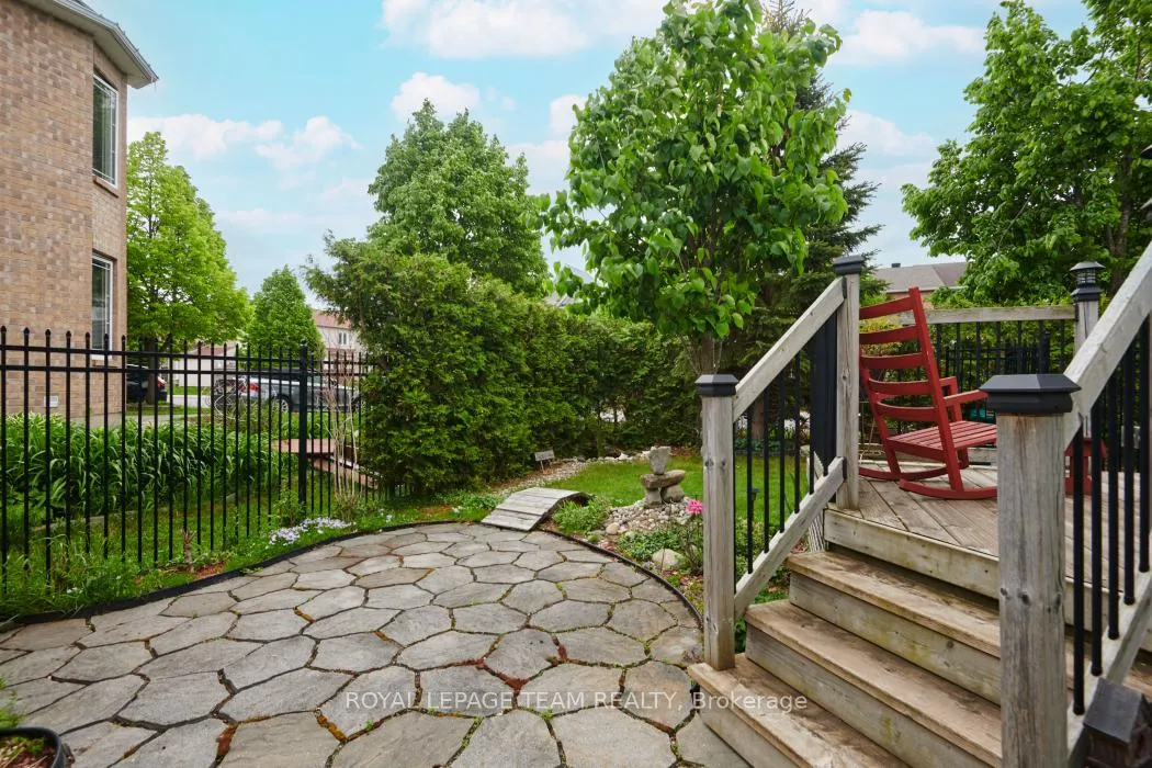 Photo 33 of 121 Sorento Street, Ottawa, Barrhaven - Strandherd — HOMEH
