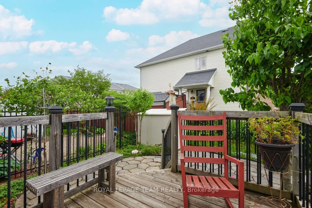 Photo 34 of 121 Sorento Street, Ottawa, Barrhaven - Strandherd — HOMEH