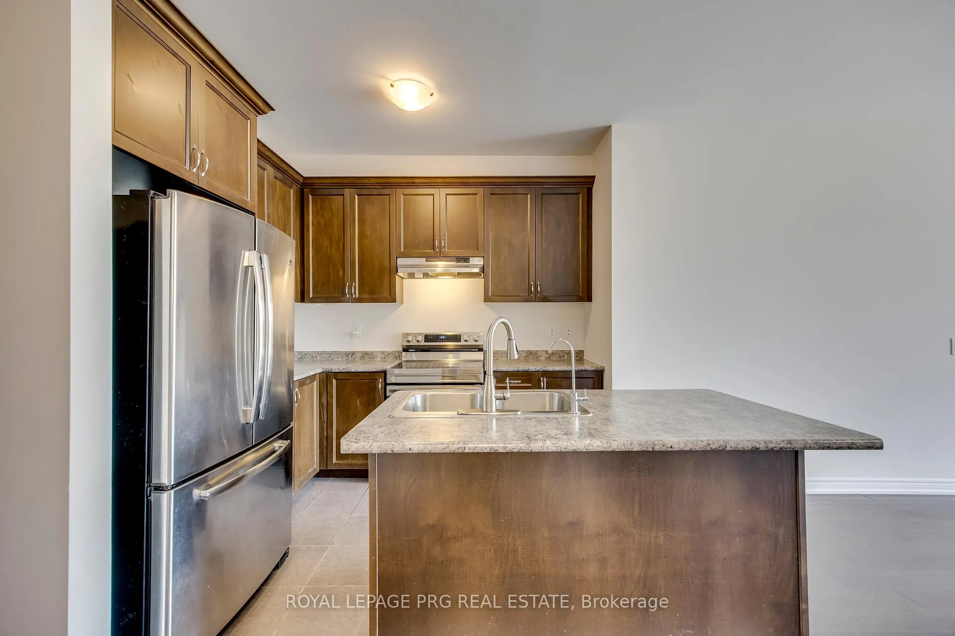 Photo 5 of 47 Dufay Road, Brampton, Northwest Brampton — HOMEH