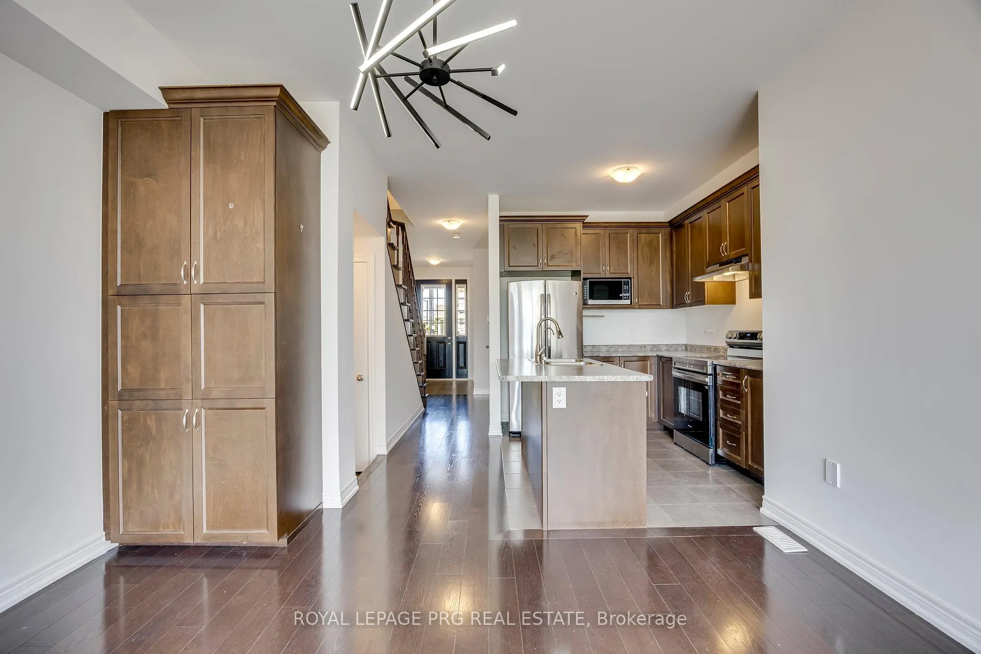 Photo 7 of 47 Dufay Road, Brampton, Northwest Brampton — HOMEH