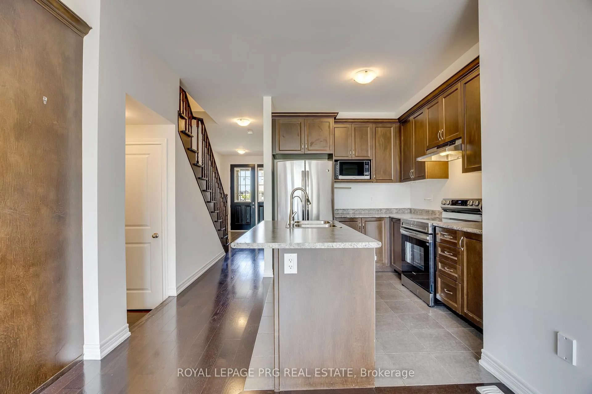 Photo 8 of 47 Dufay Road, Brampton, Northwest Brampton — HOMEH