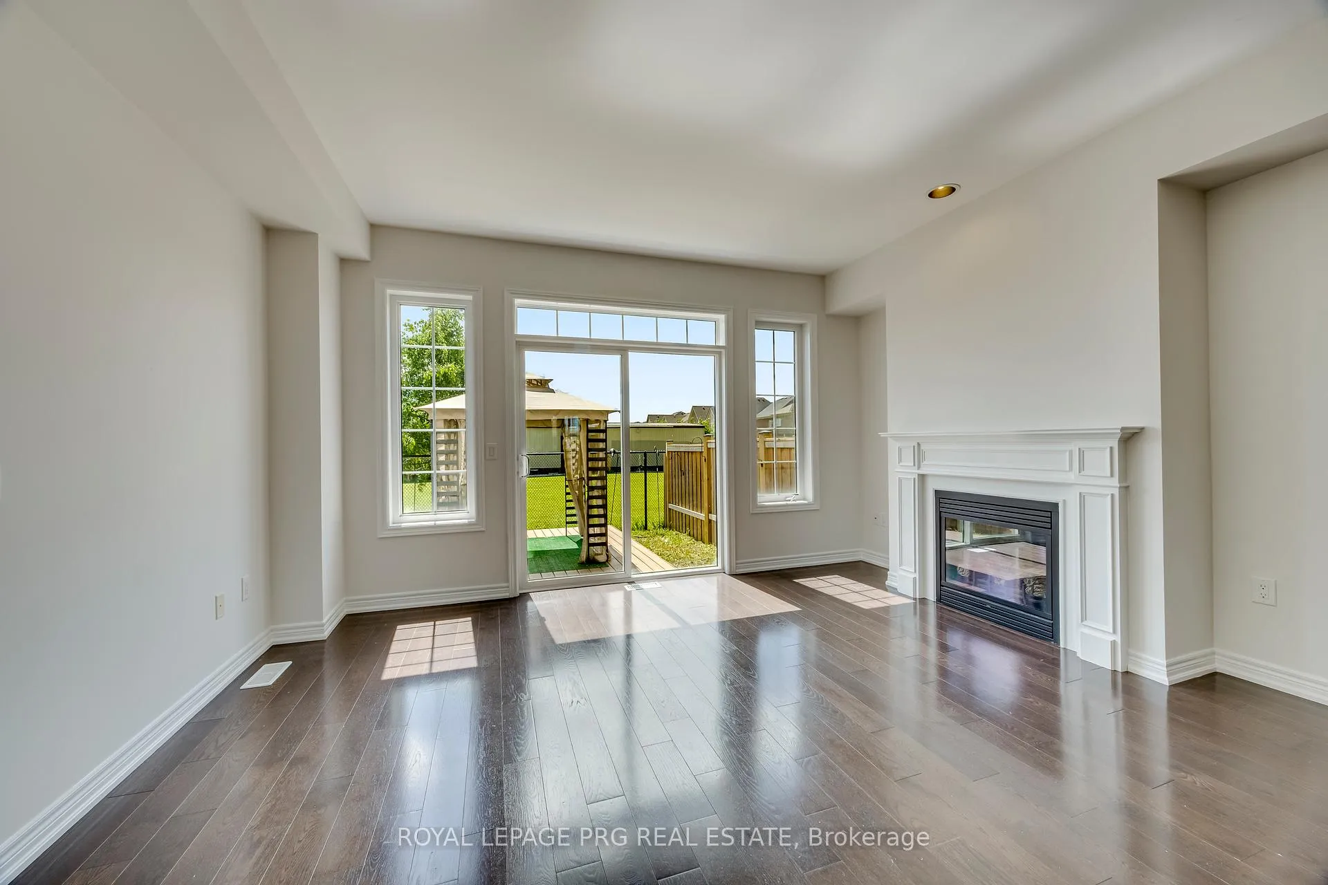 Photo 13 of 47 Dufay Road, Brampton, Northwest Brampton — HOMEH