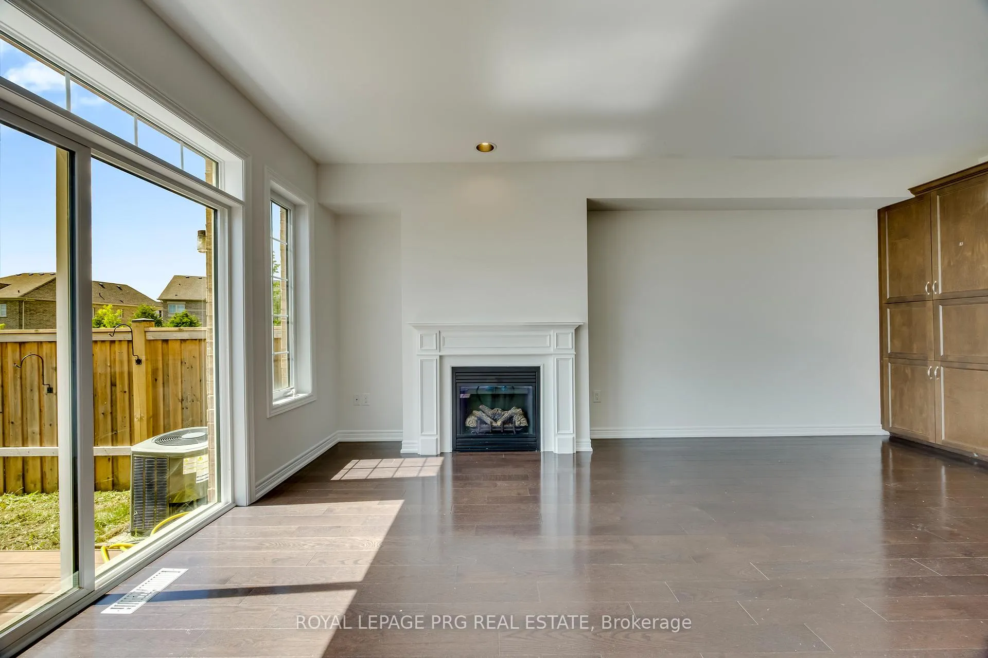Photo 14 of 47 Dufay Road, Brampton, Northwest Brampton — HOMEH