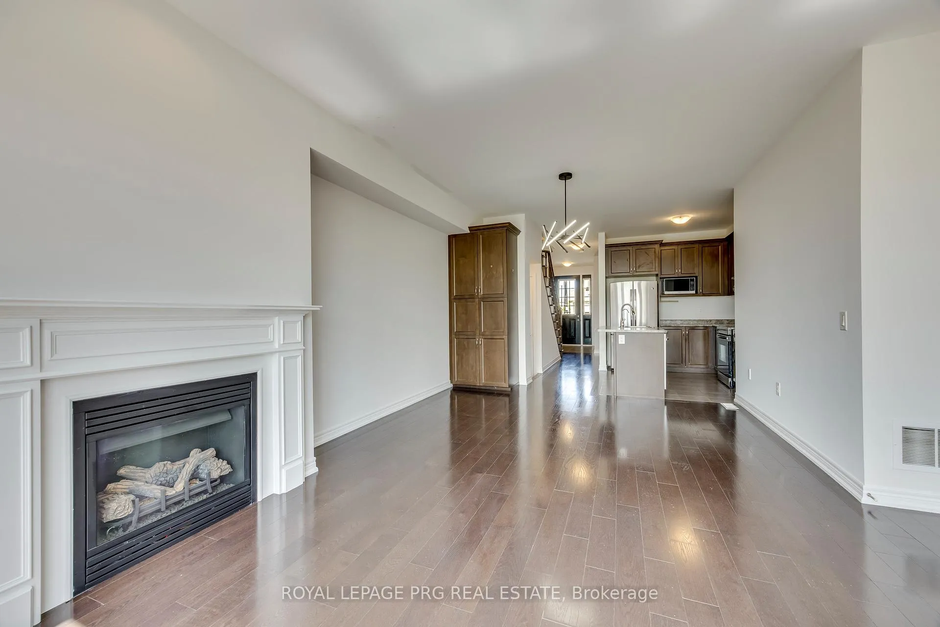 Photo 16 of 47 Dufay Road, Brampton, Northwest Brampton — HOMEH