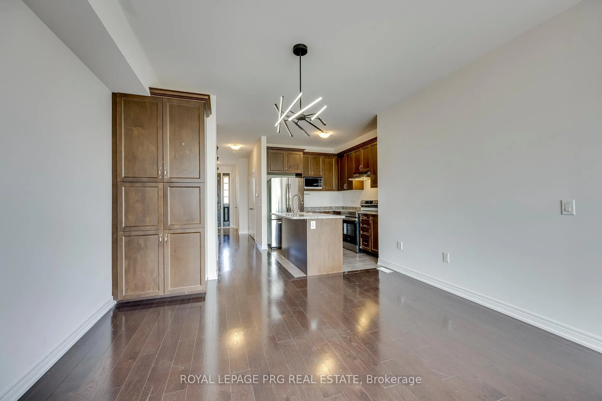 Photo 18 of 47 Dufay Road, Brampton, Northwest Brampton — HOMEH