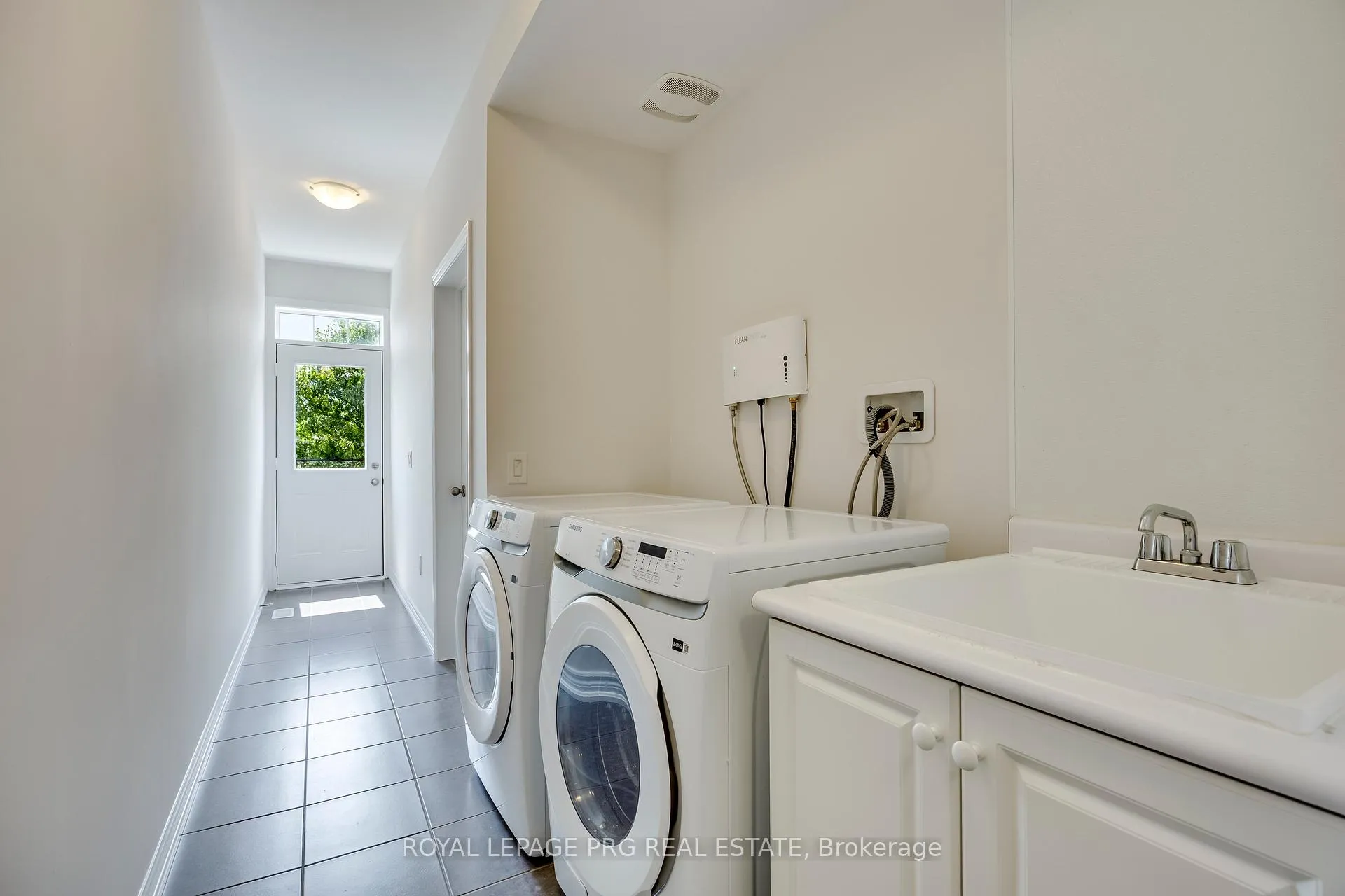 Photo 20 of 47 Dufay Road, Brampton, Northwest Brampton — HOMEH