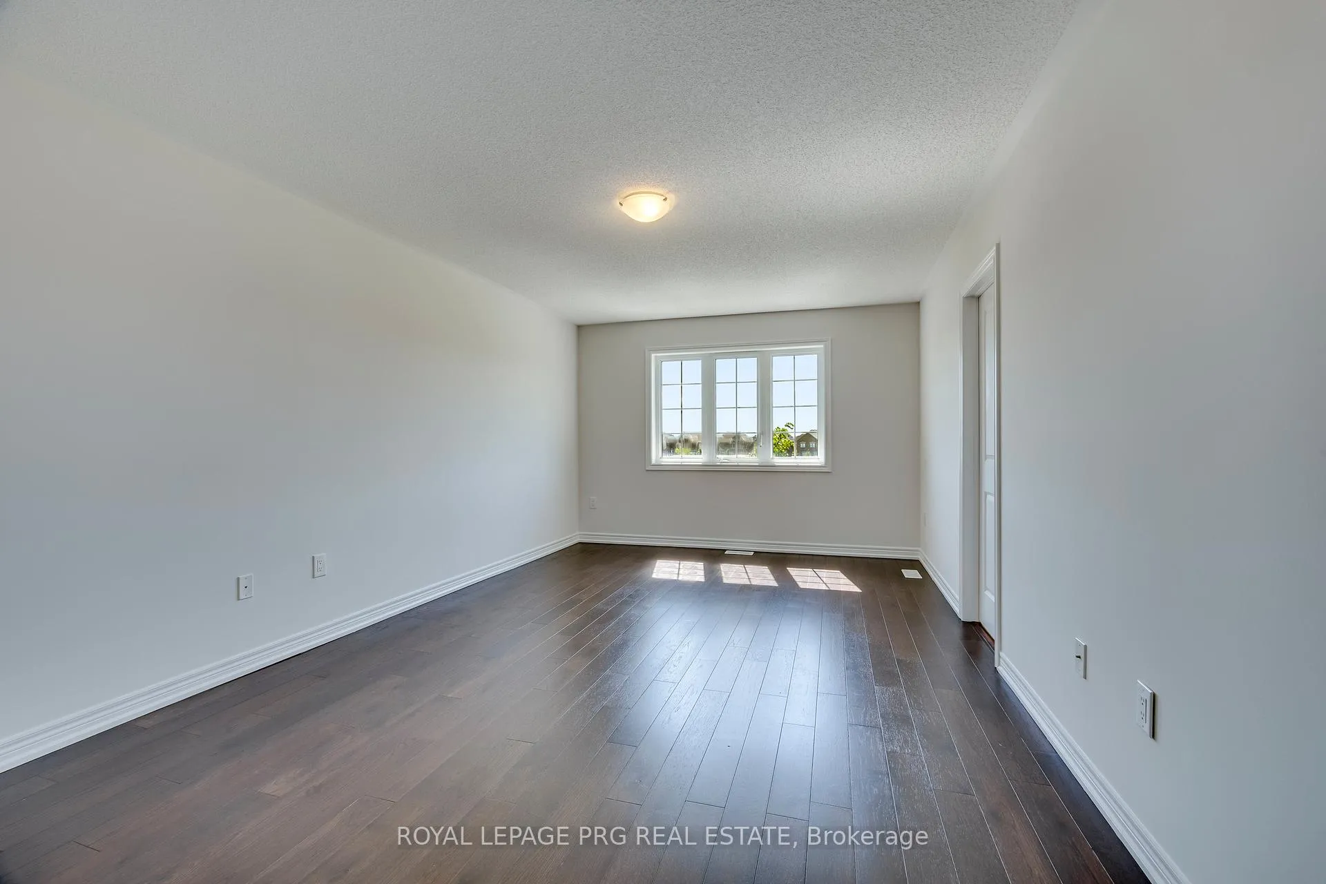 Photo 24 of 47 Dufay Road, Brampton, Northwest Brampton — HOMEH