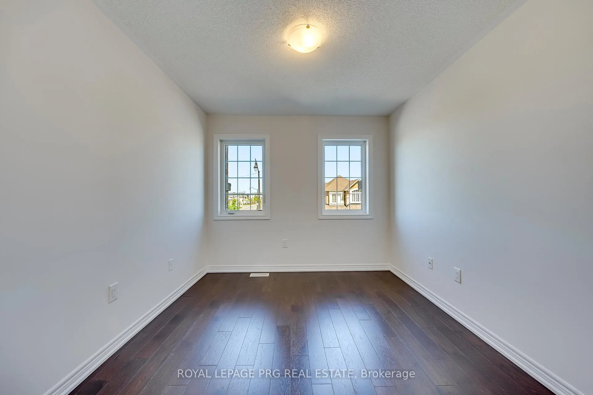 Photo 32 of 47 Dufay Road, Brampton, Northwest Brampton — HOMEH
