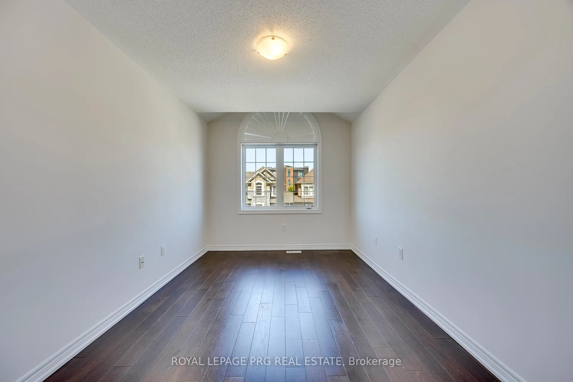 Photo 34 of 47 Dufay Road, Brampton, Northwest Brampton — HOMEH