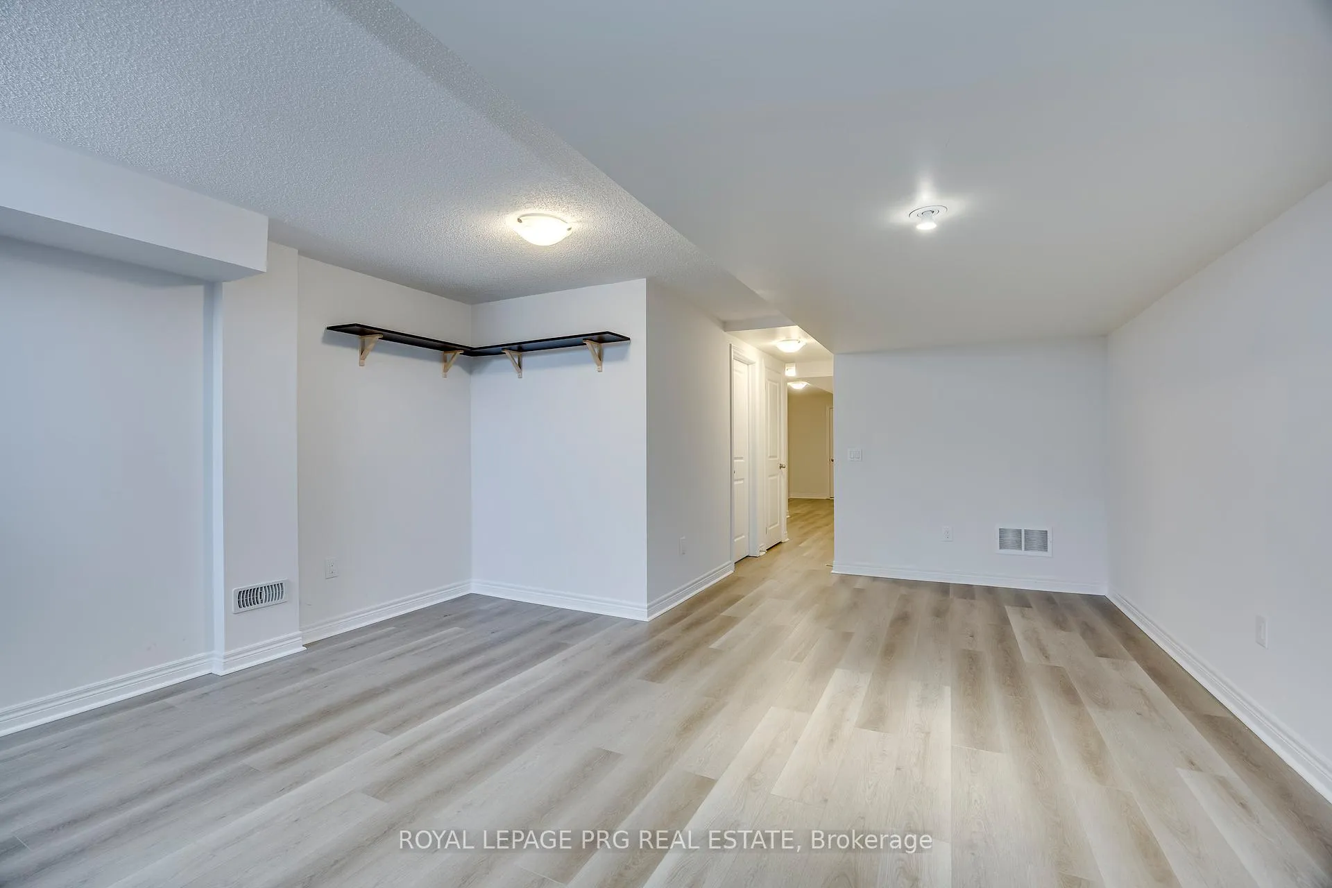 Photo 41 of 47 Dufay Road, Brampton, Northwest Brampton — HOMEH