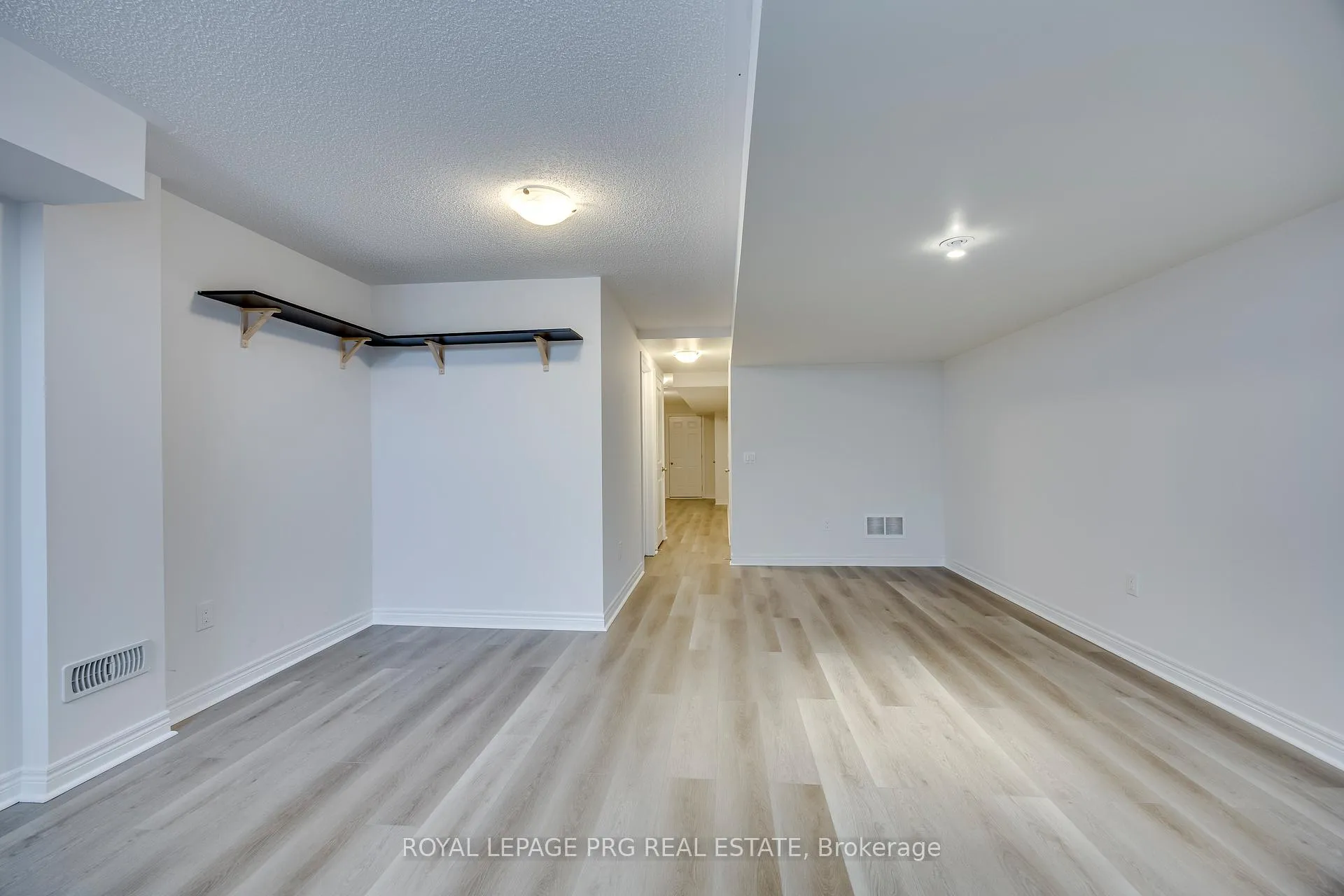 Photo 42 of 47 Dufay Road, Brampton, Northwest Brampton — HOMEH