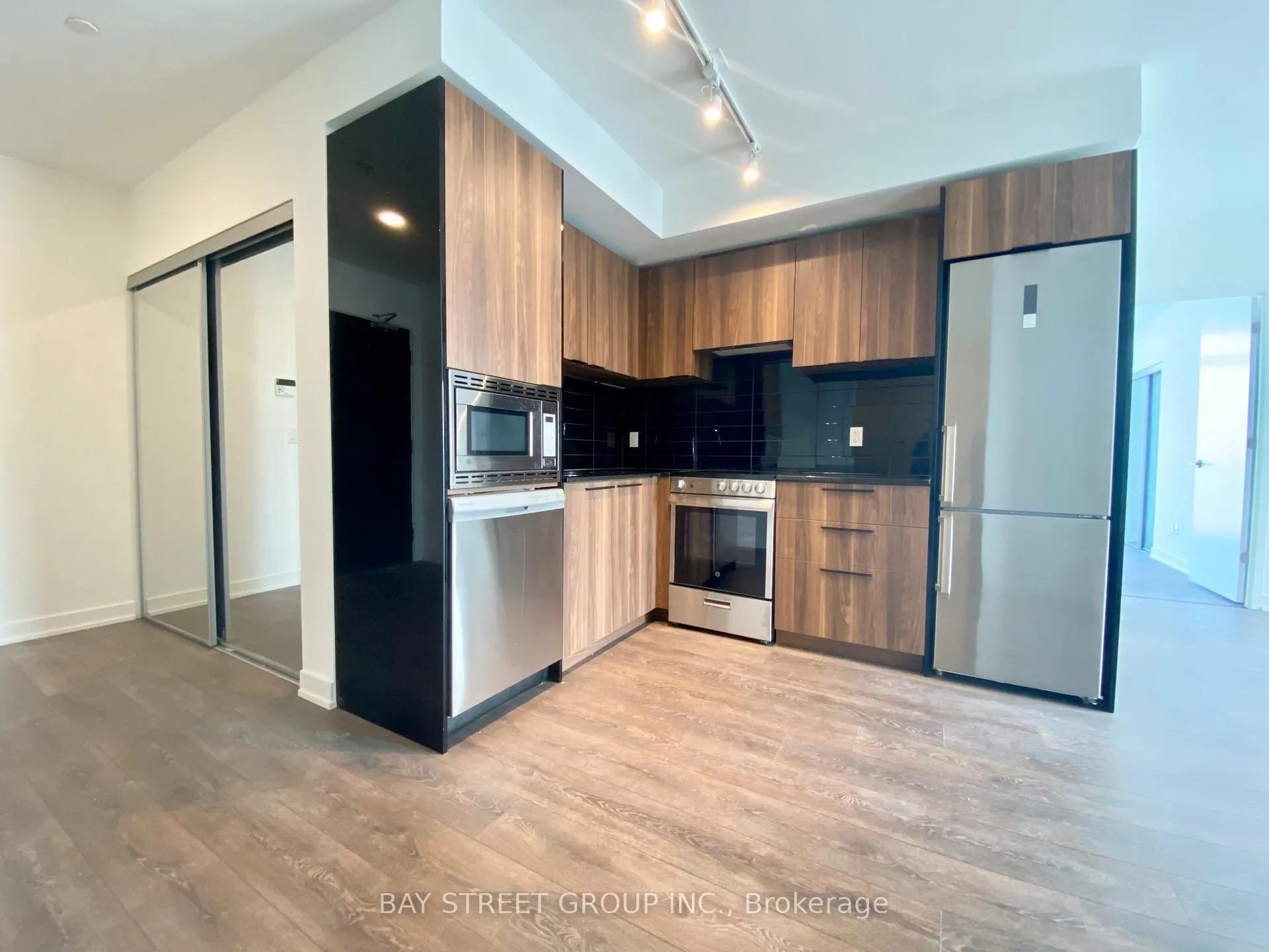 Photo 4 of Unit 2709, 501 Yonge Street, Toronto, Church-Yonge Corridor — HOMEH