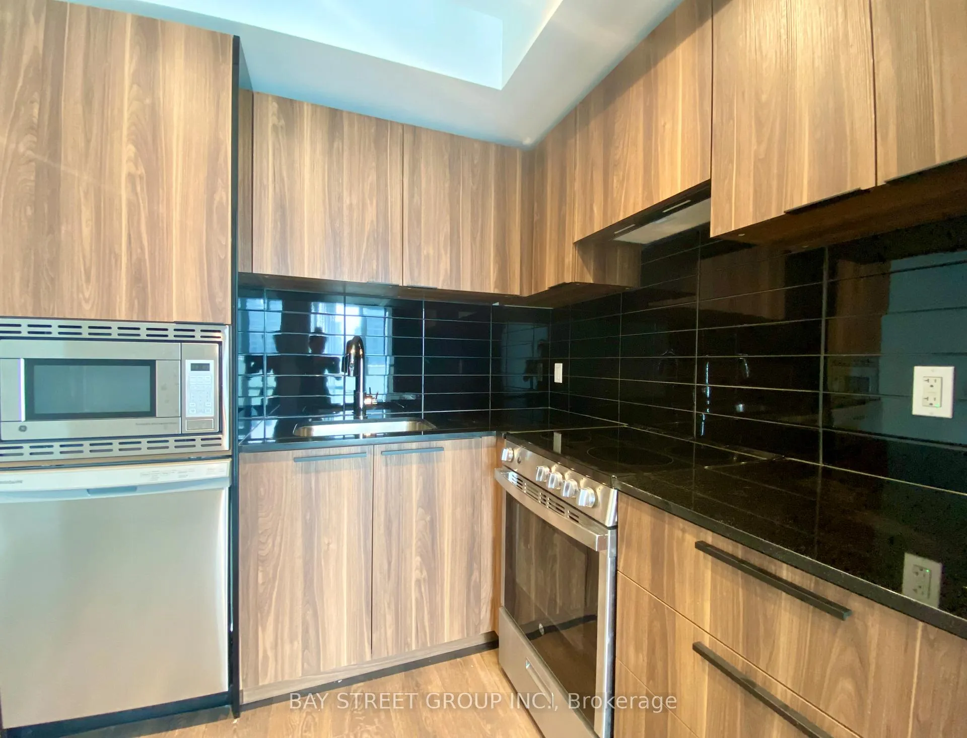 Photo 7 of Unit 2709, 501 Yonge Street, Toronto, Church-Yonge Corridor — HOMEH