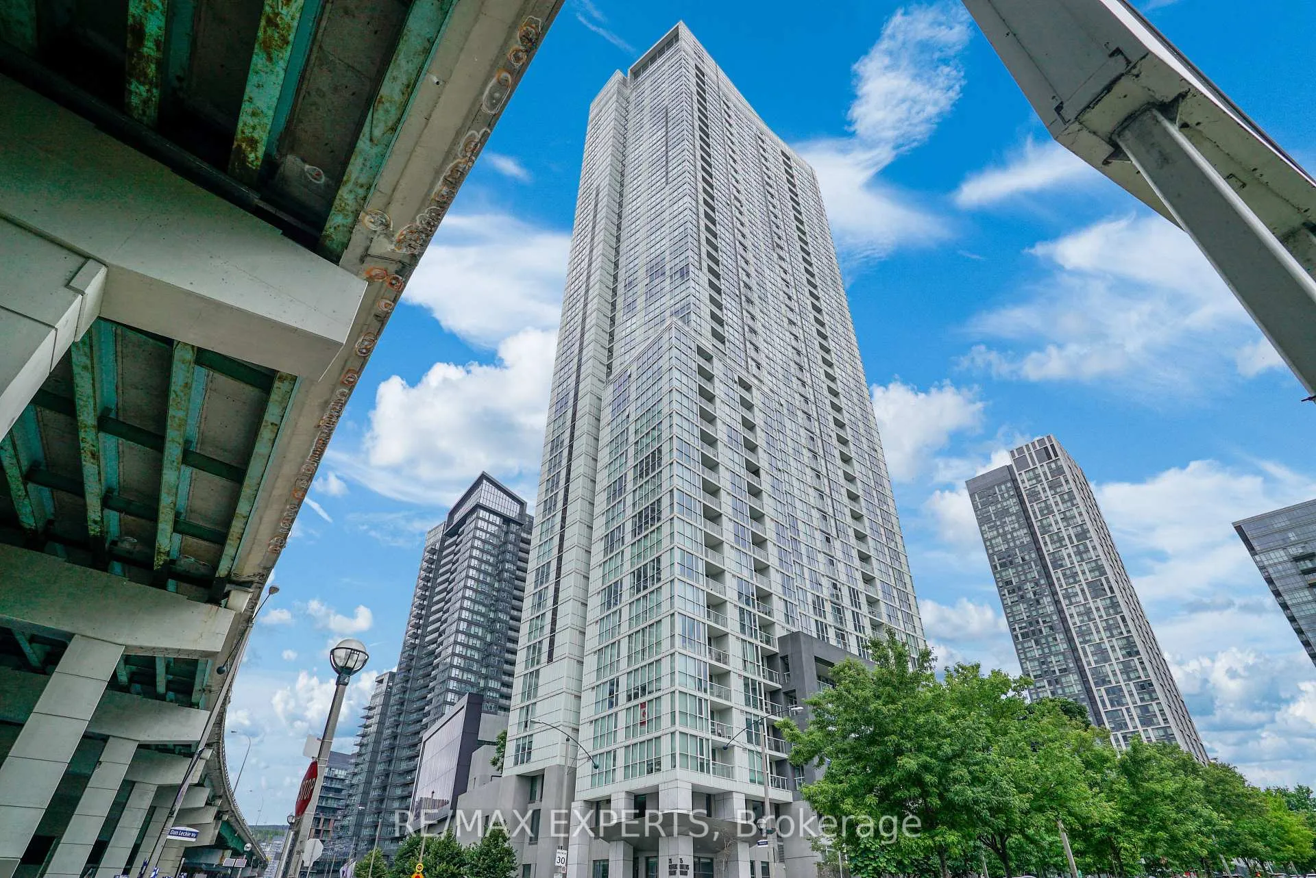 Photo 1 of Unit 2610, 75 Queens Wharf Road, Toronto, Waterfront Communities — HOMEH