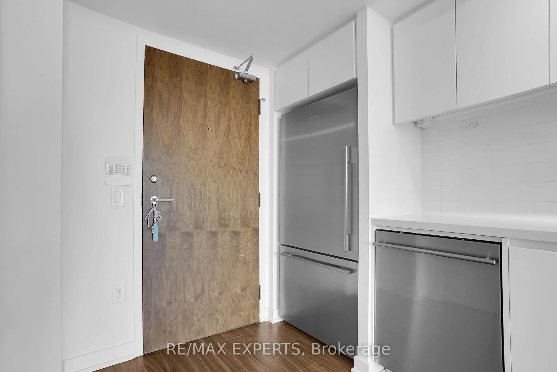 Photo 6 of Unit 2610, 75 Queens Wharf Road, Toronto, Waterfront Communities — HOMEH