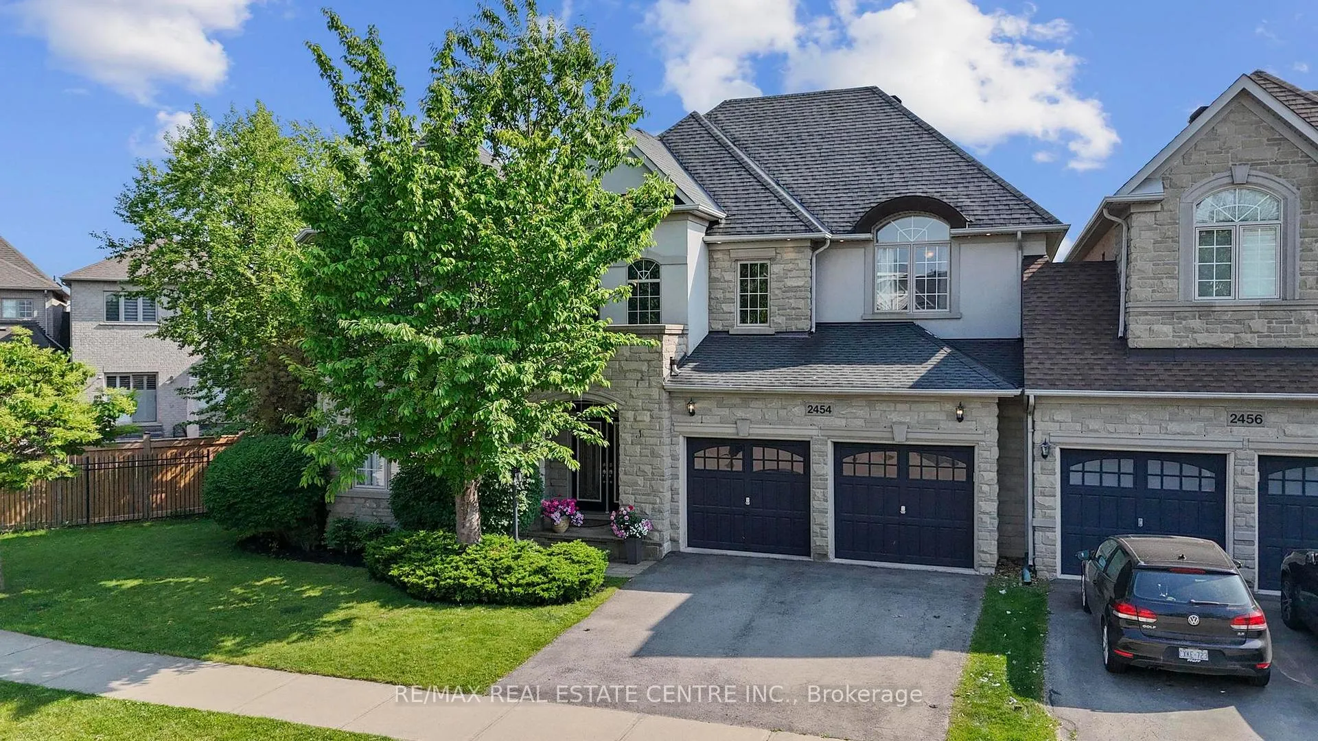 Front of 2454 Springforest Drive
