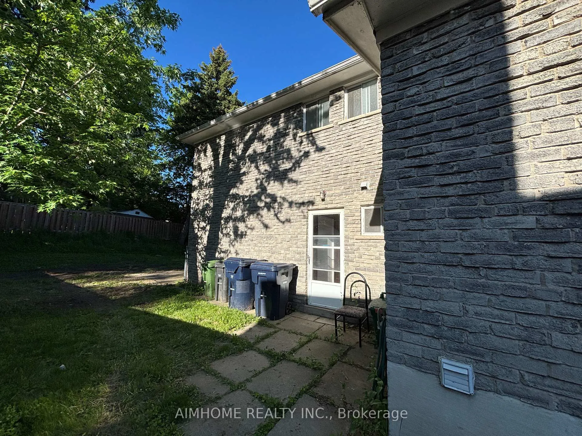 Photo 3 of 94 Broomfield Drive, Scarborough, Agincourt North — HOMEH