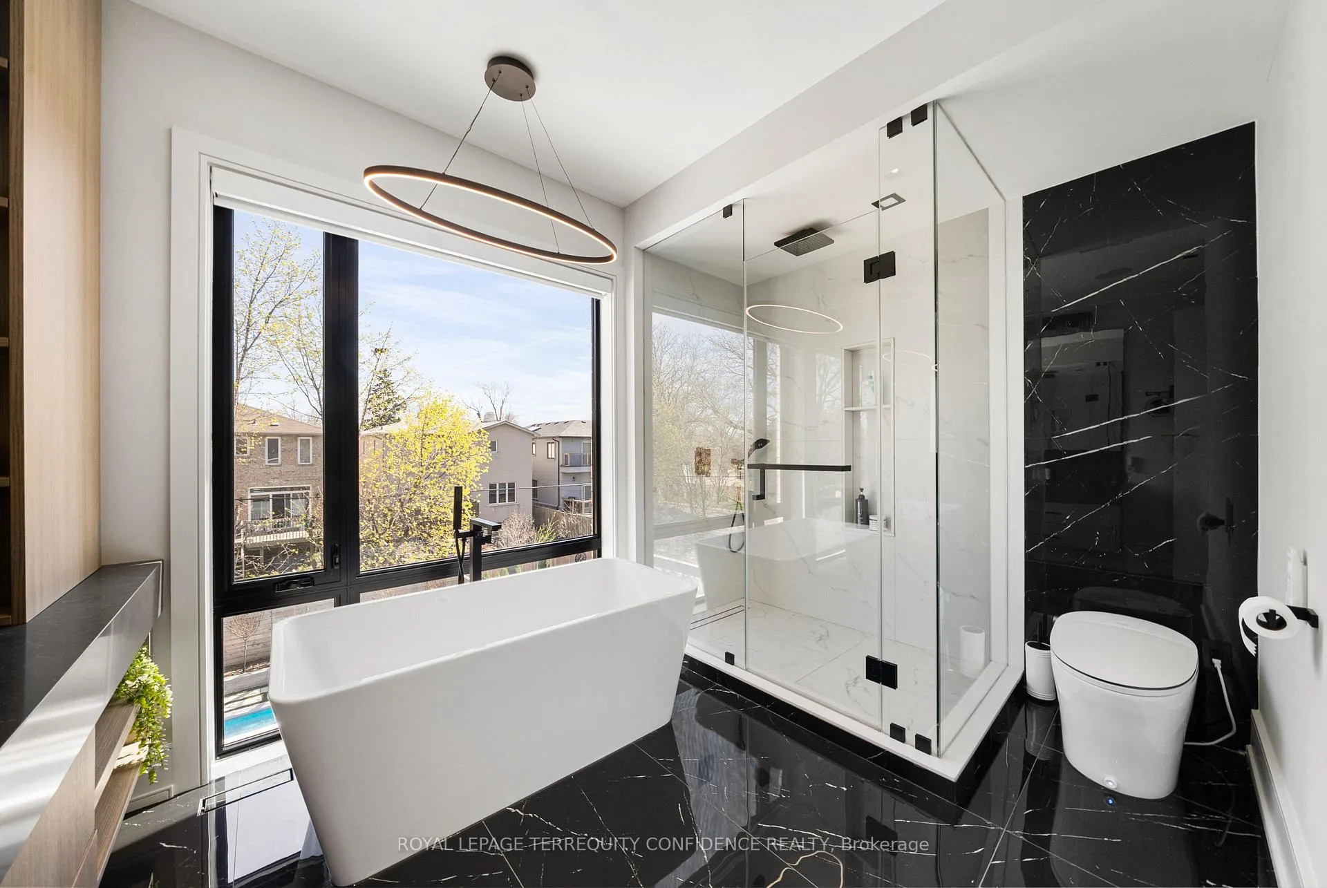 Photo 23 of 35 Nipigon Avenue, North York, Newtonbrook East — HOMEH