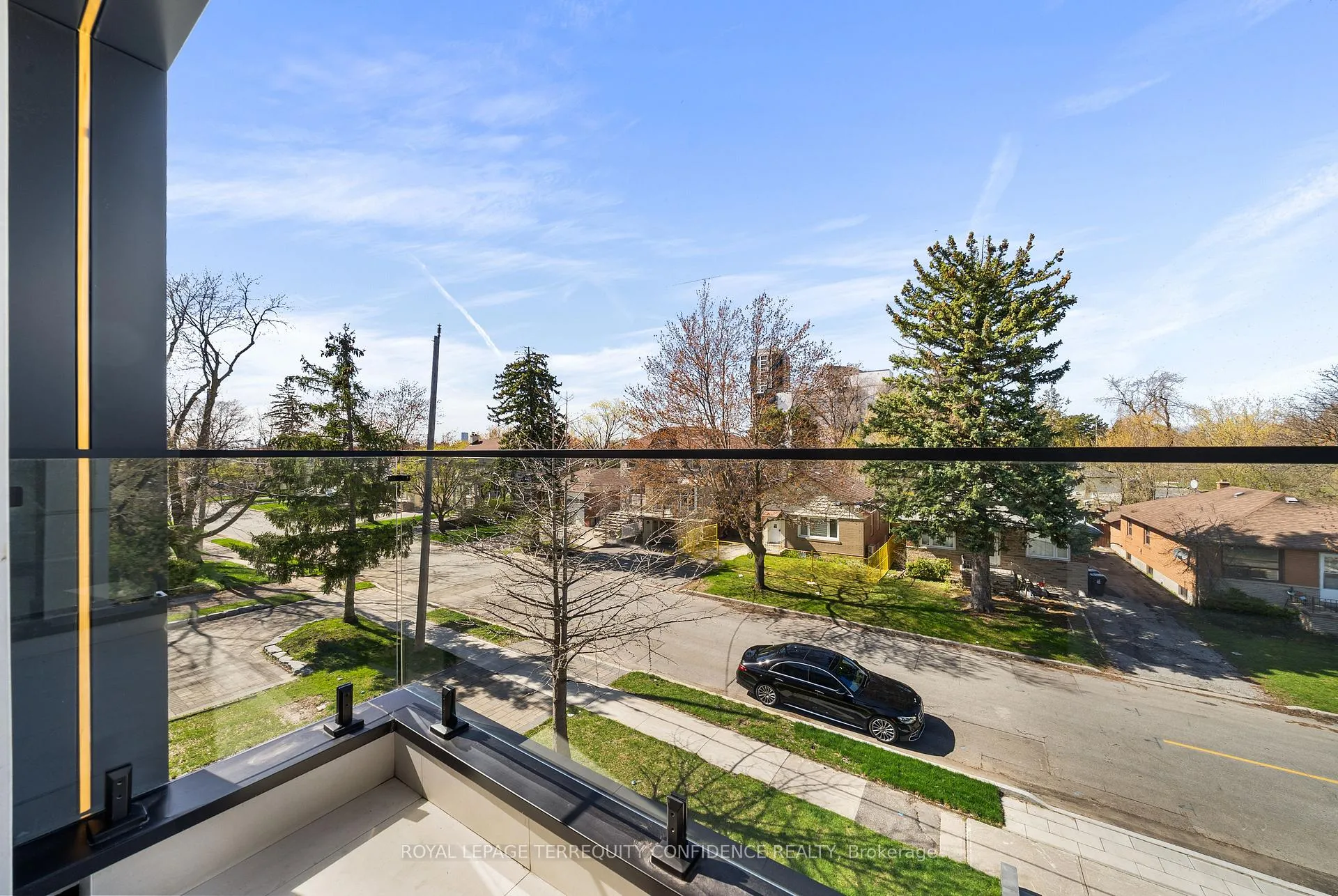 Photo 29 of 35 Nipigon Avenue, North York, Newtonbrook East — HOMEH