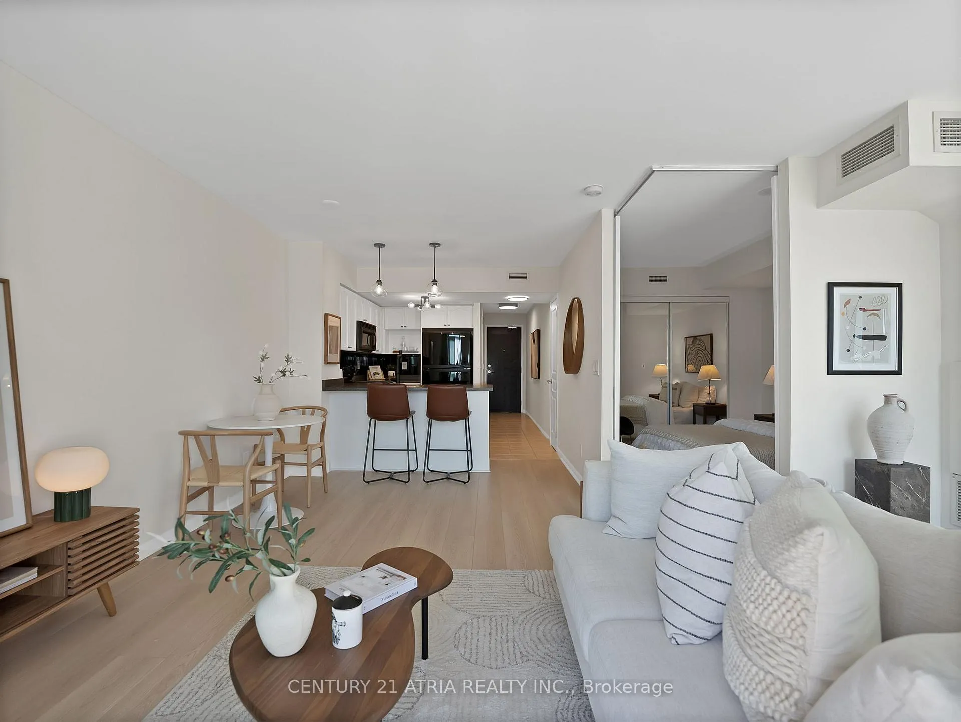 Photo 9 of Unit 1806, 18 Yonge Street, Toronto, Waterfront Communities — HOMEH
