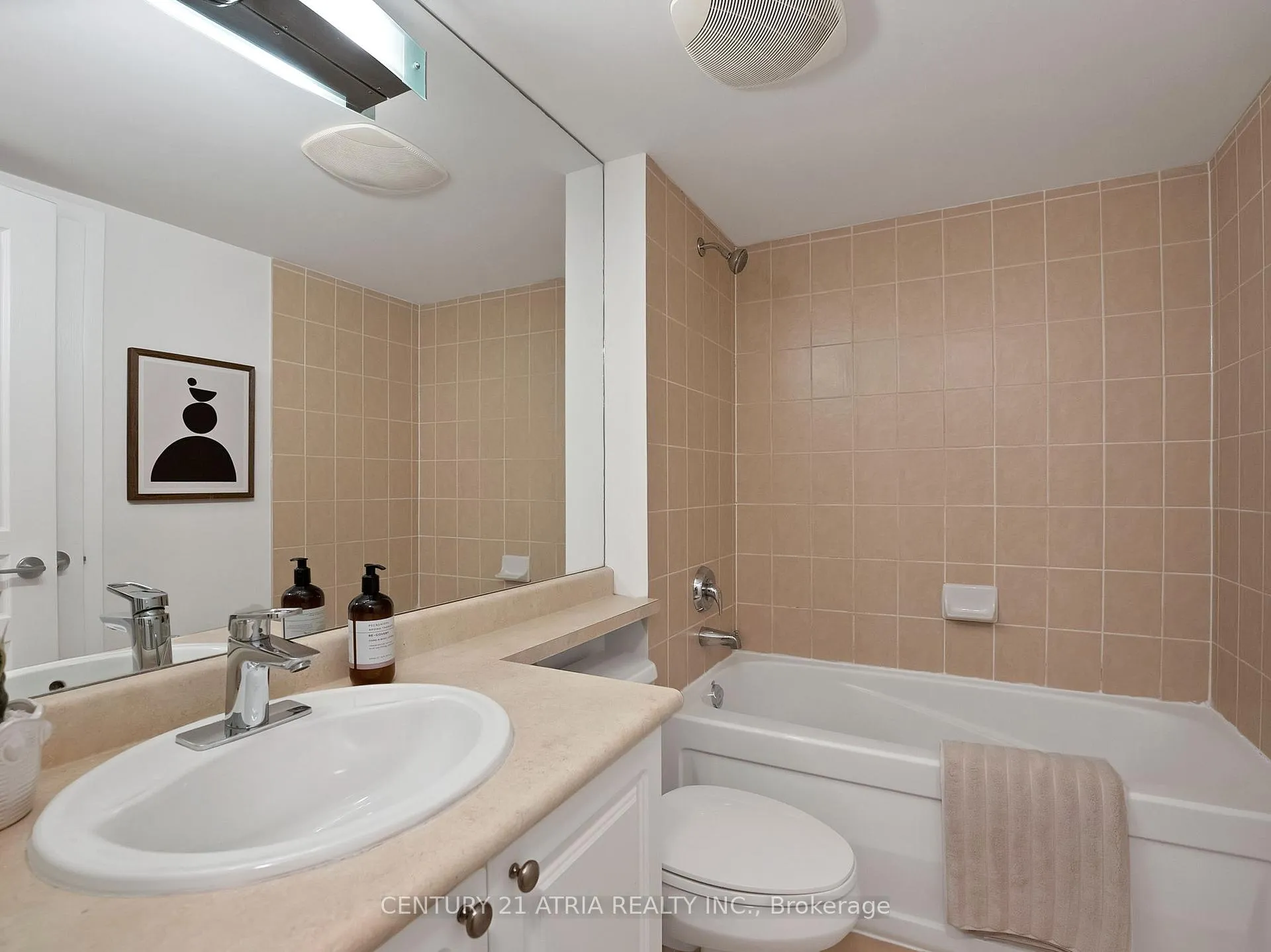 Photo 16 of Unit 1806, 18 Yonge Street, Toronto, Waterfront Communities — HOMEH