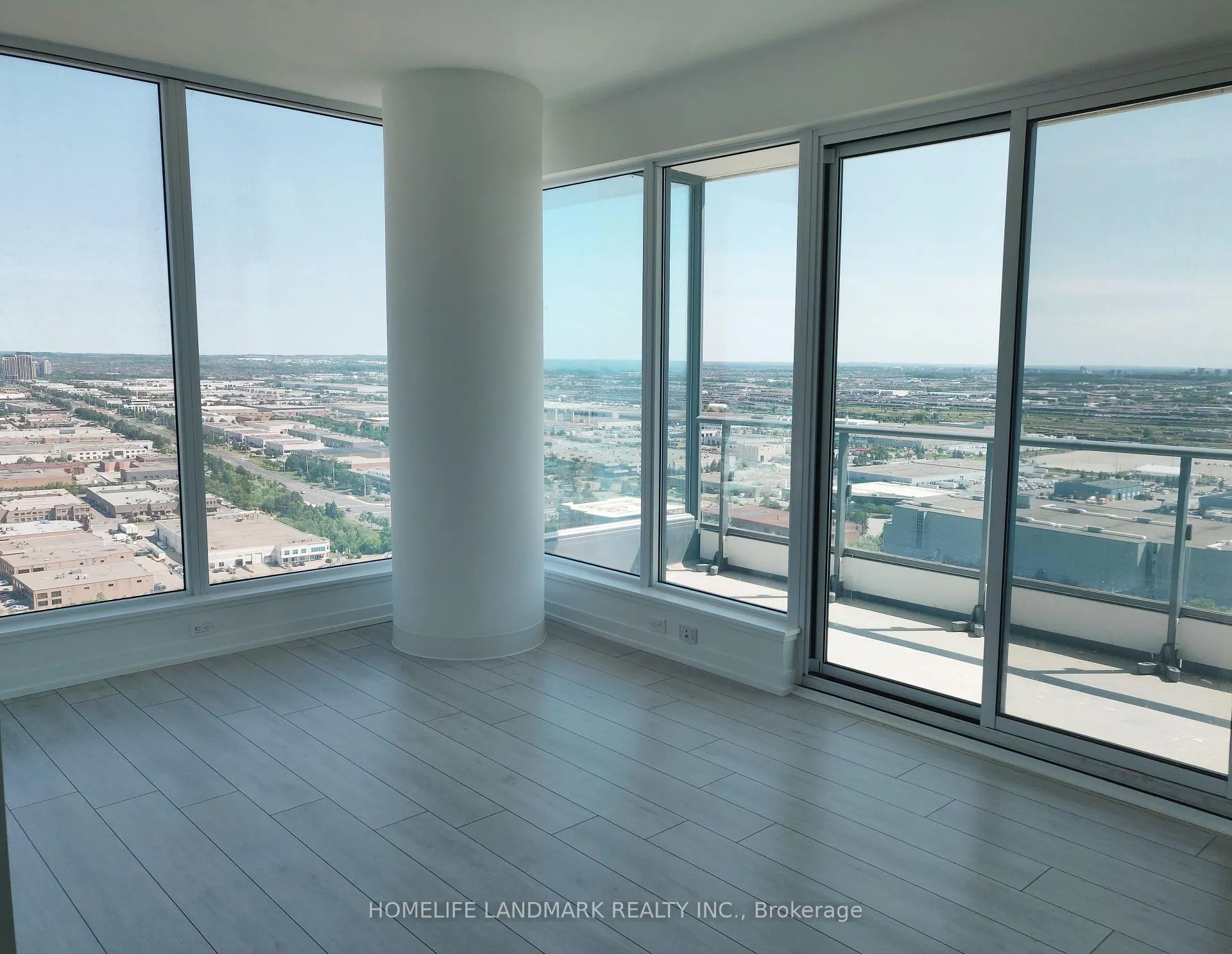 Photo 3 of Unit 3302, 950 Portage Parkway, Vaughan, Vaughan Corporate Centre — HOMEH
