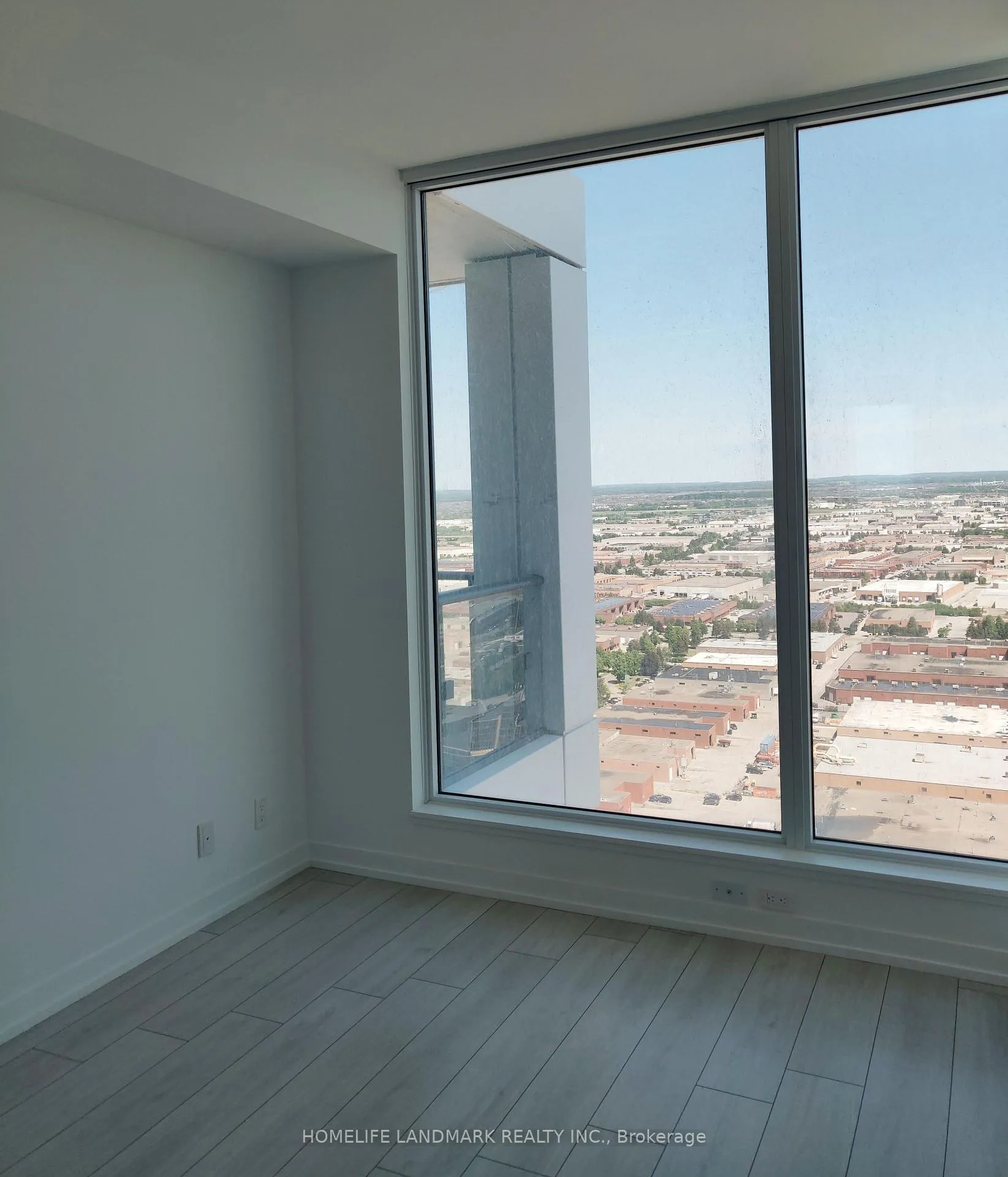 Photo 8 of Unit 3302, 950 Portage Parkway, Vaughan, Vaughan Corporate Centre — HOMEH